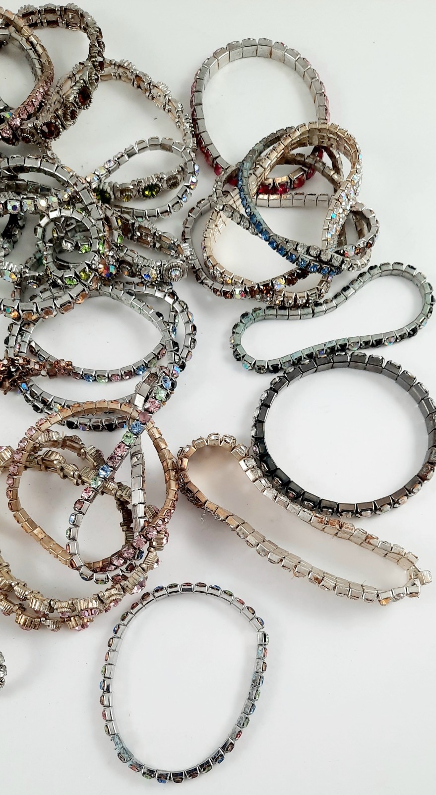 Lot of 1-1/2 lb of Very Junk Jewelry Elastic Bracelets Upcycling, Mixed-media