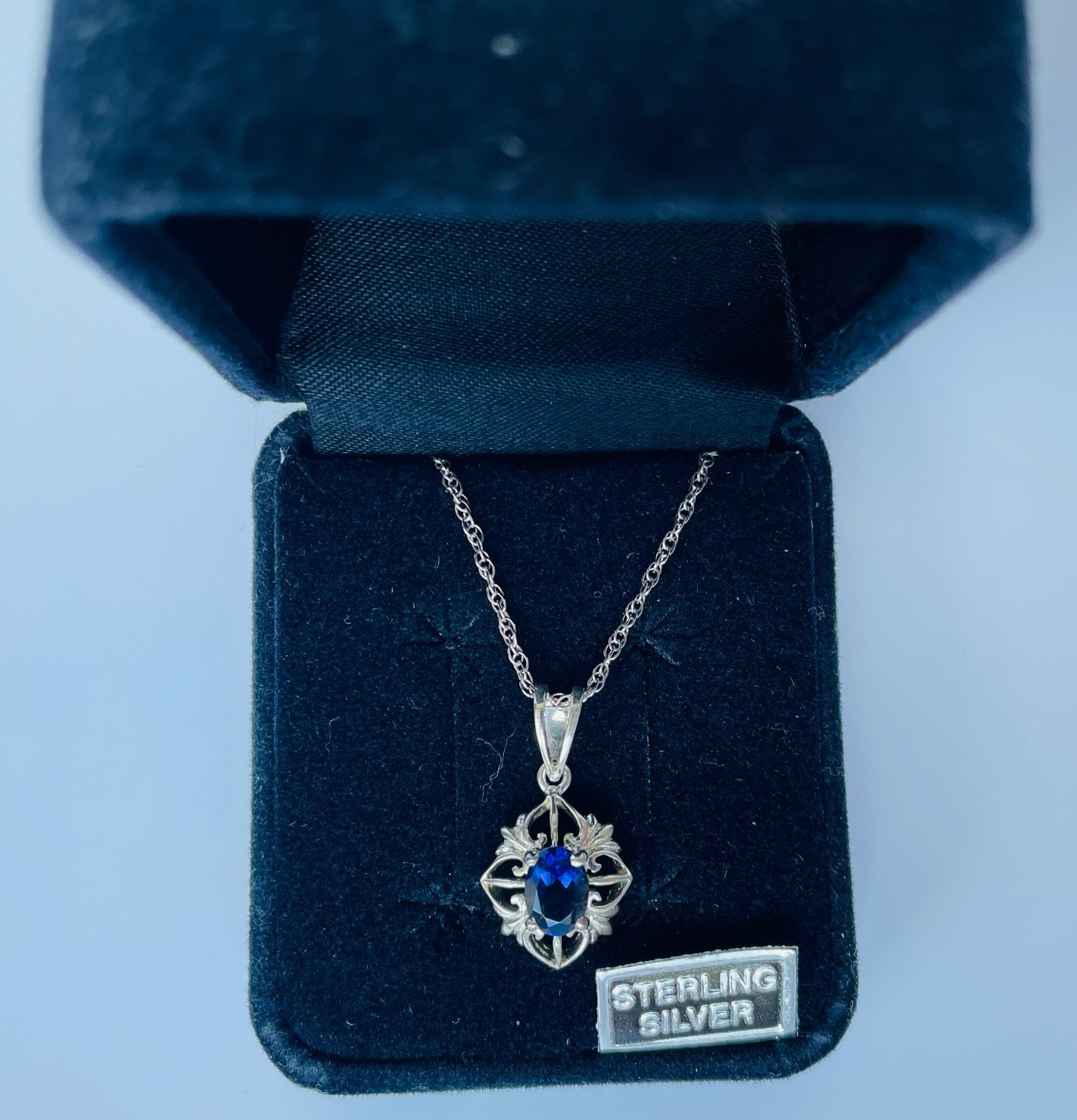 Natural Saphire Pendant Necklace Sterling Silver Setting & 18 inch Chain – NEW!
