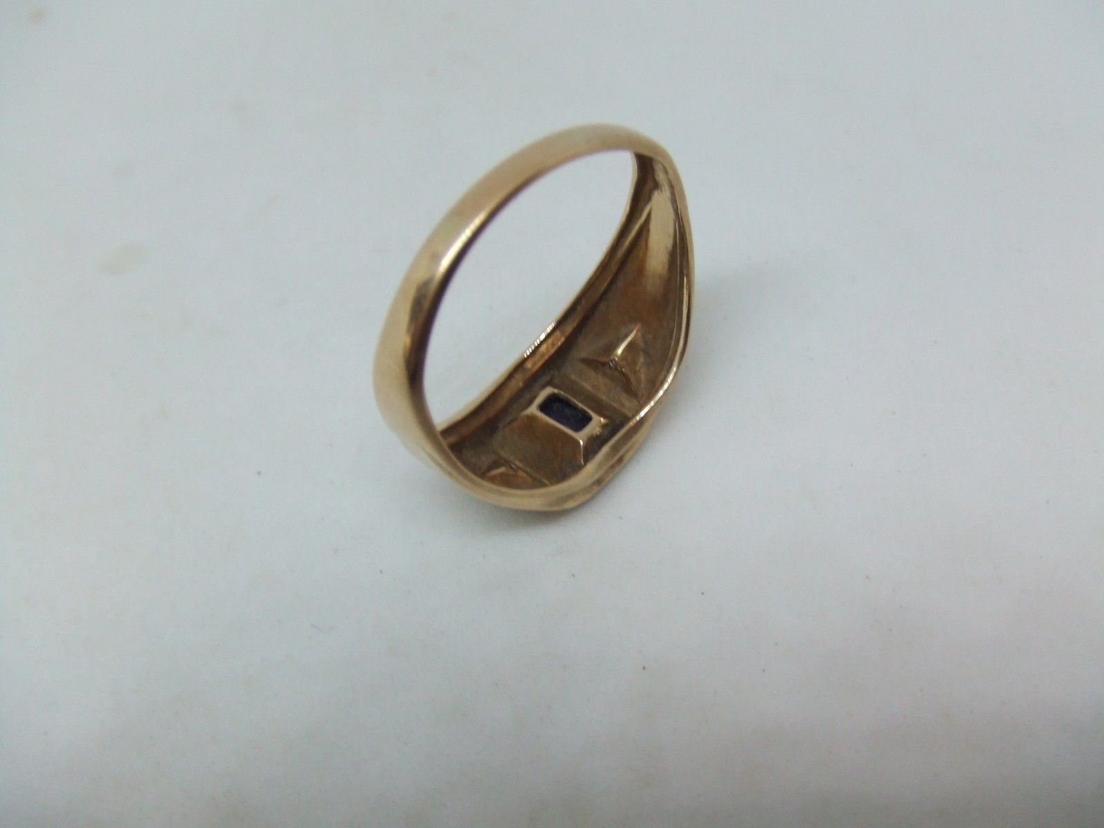 Men’s 10k y.g. onyx ring size 13.5