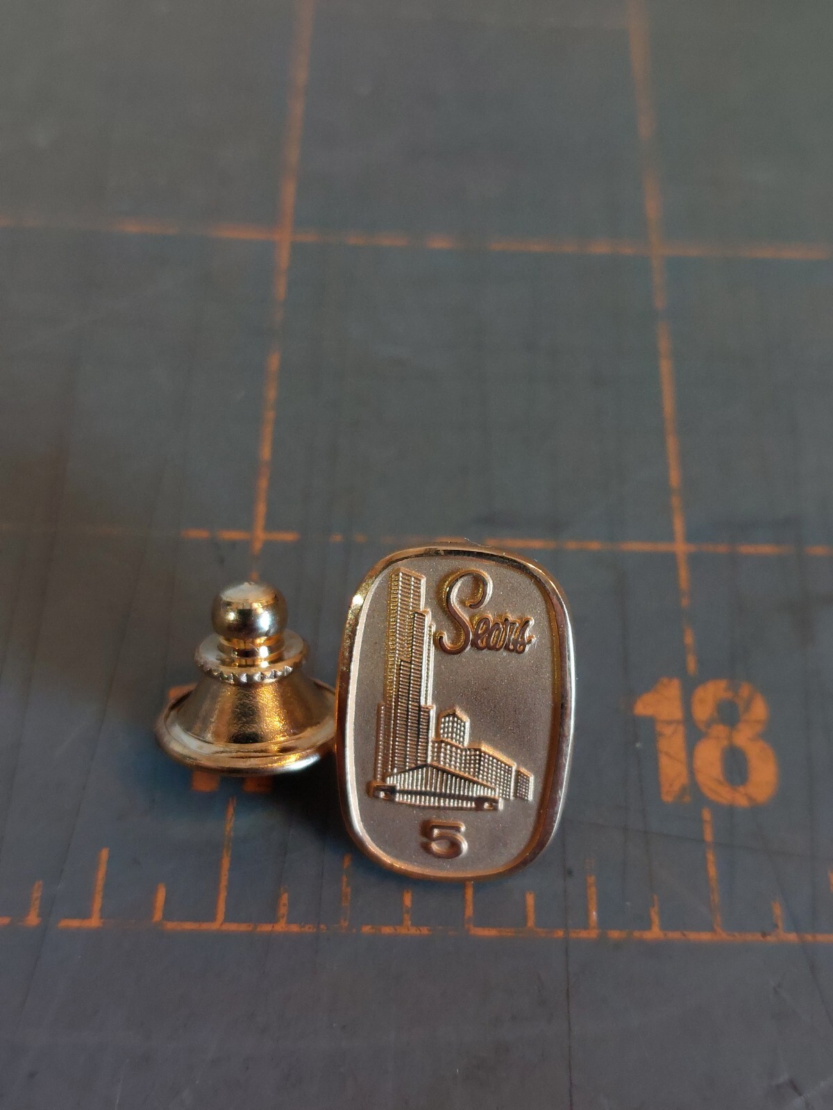 VINTAGE SEARS 5 YEARS SERVICE LAPEL PINS 1/10 10K GOLD FILLED