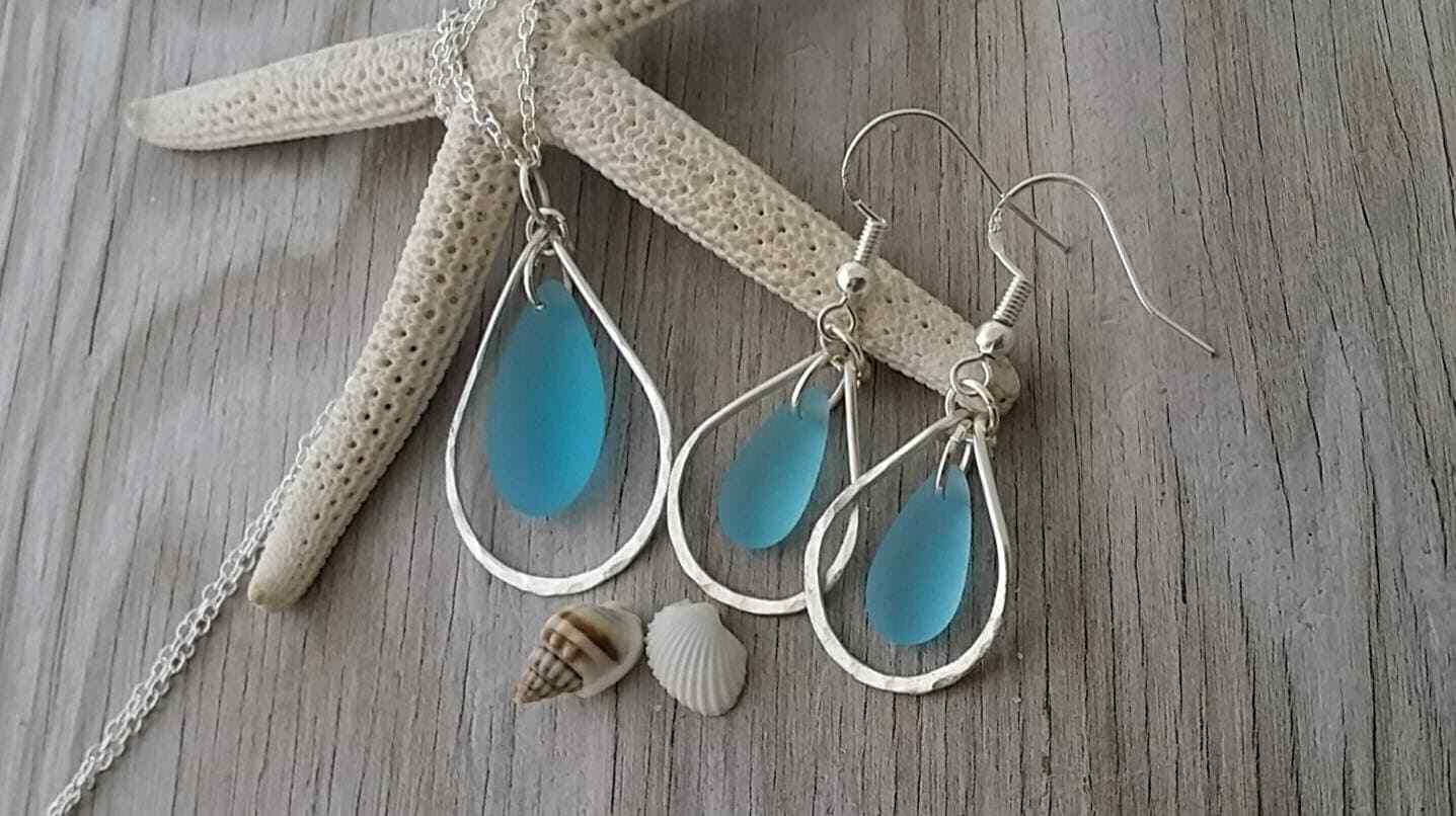 Hawaiian Jewelry Set, Hammered Wire Loop Necklace Earrings Jewelry Set,