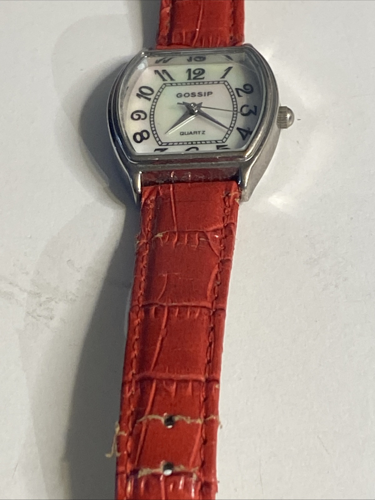 Gossip GSP234B Battery 327 with Red wrist band New Battery Leather Band