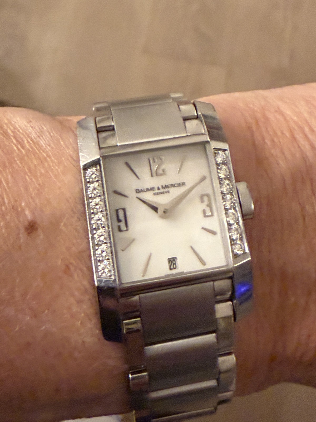 Authentic Baume & Mercier Hampton Mini Swiss Ladies Watch