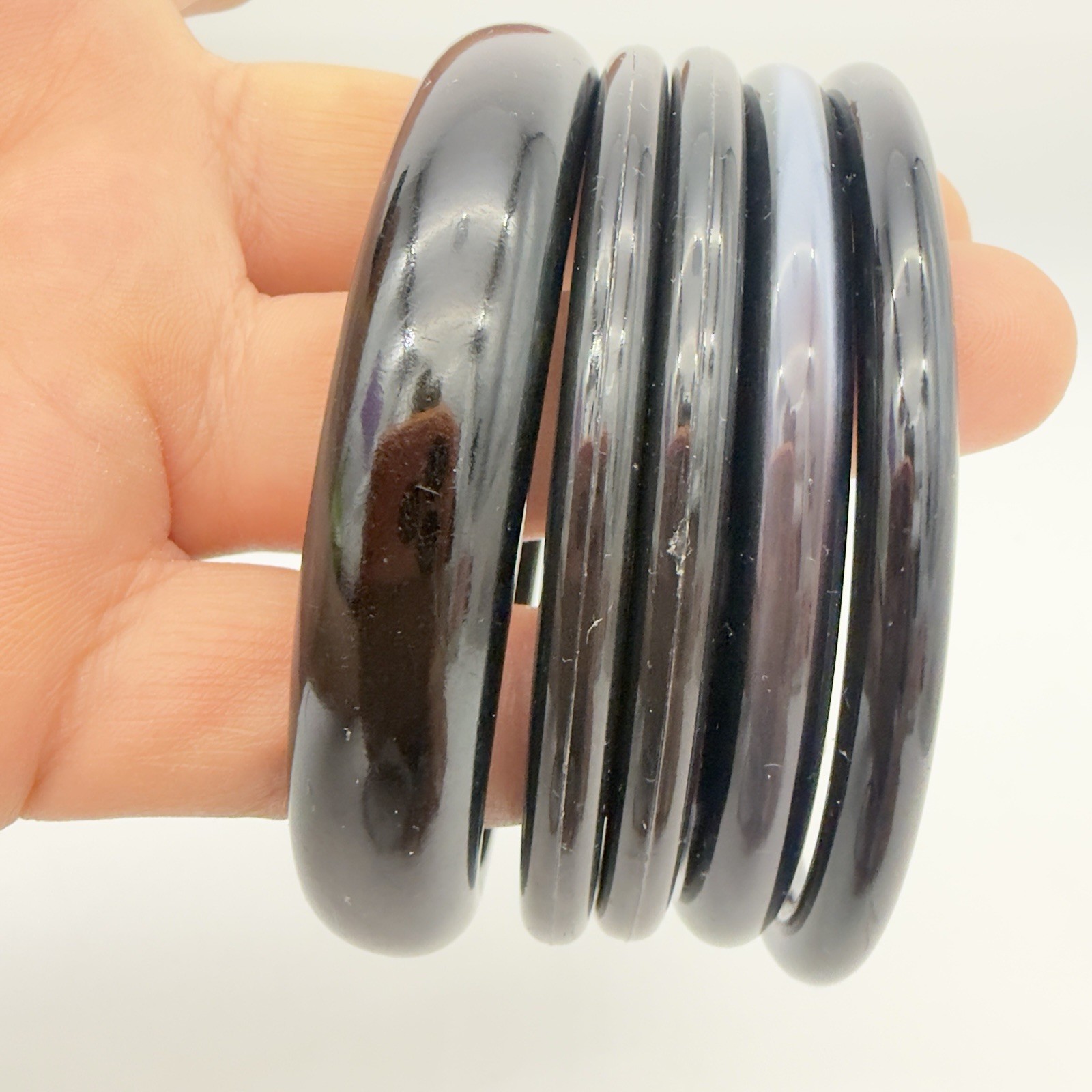 Vintage Black Bangles 1 Bakalite 1 Moonglow Lucite Acrylic Sack Of 5 Read