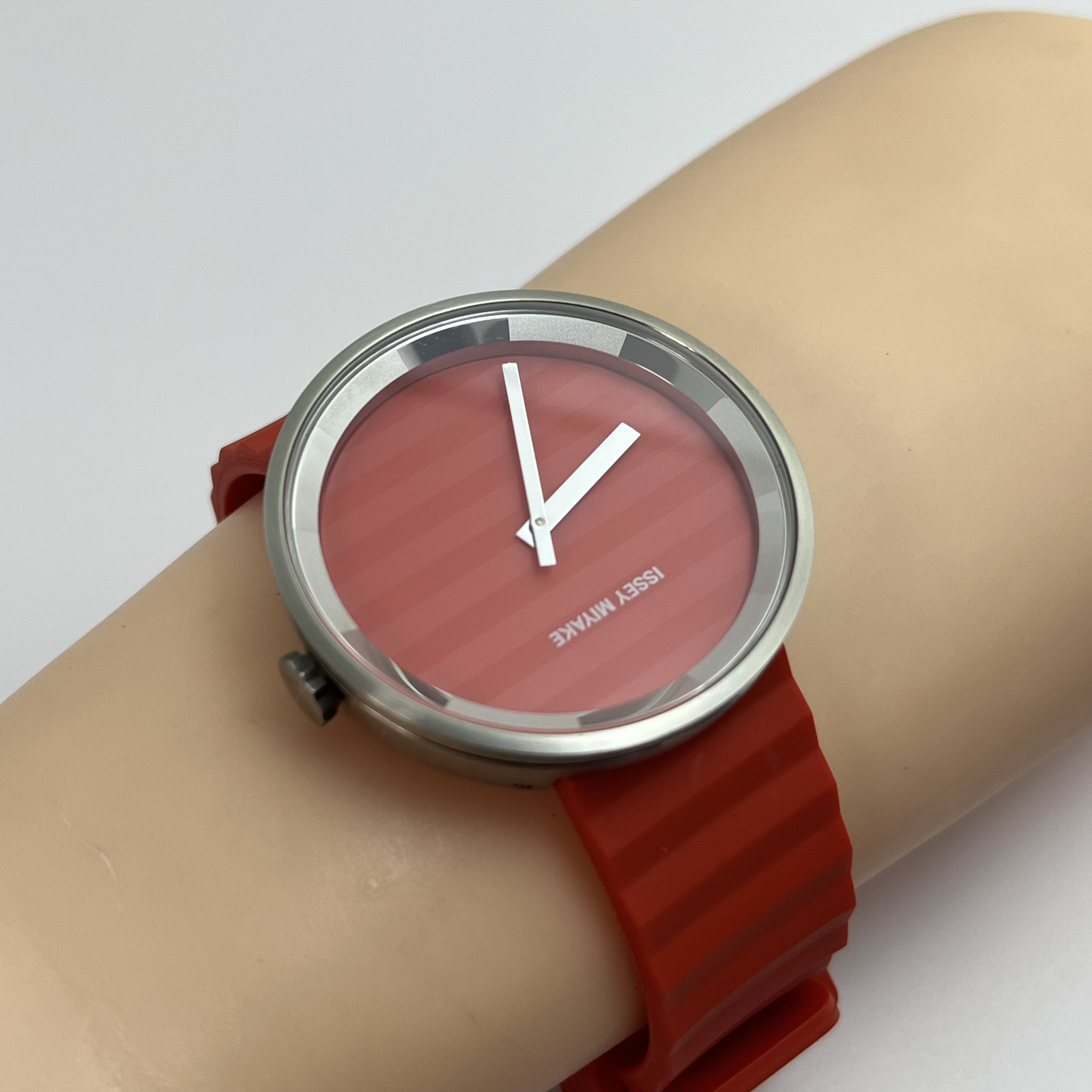 Rare SEIKO ISSEY MIYAKE Jasper Morrison Watch PLEASE Japan Orange Red w/Box#B855