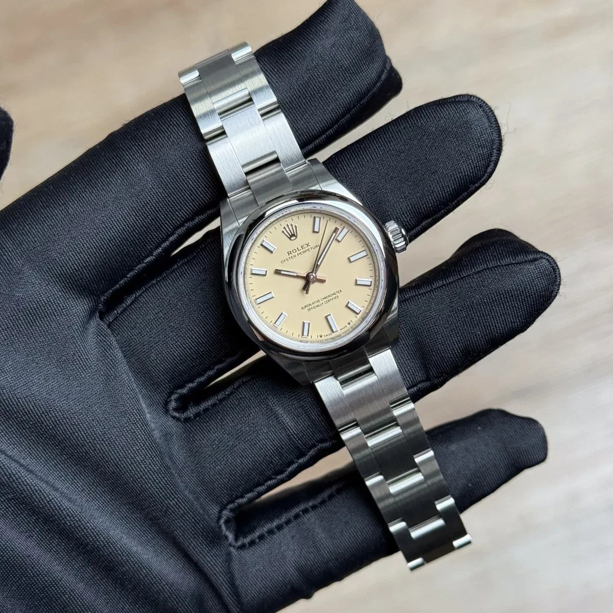 2026 NEW Rolex 28mm Oyster Perpetual – 276200 – Beige Dial Steel Box & Paper.