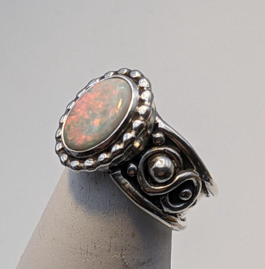 Sterling Silver Ring with Natural Australian coober pedy Opal Size 7 1/2