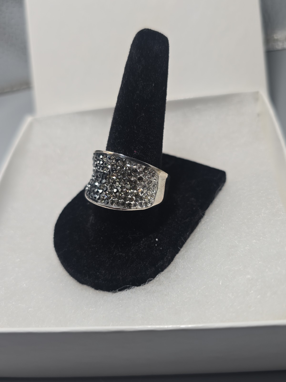 JCM Brass CZ Black Gray White Ombré Band Ring Size 8