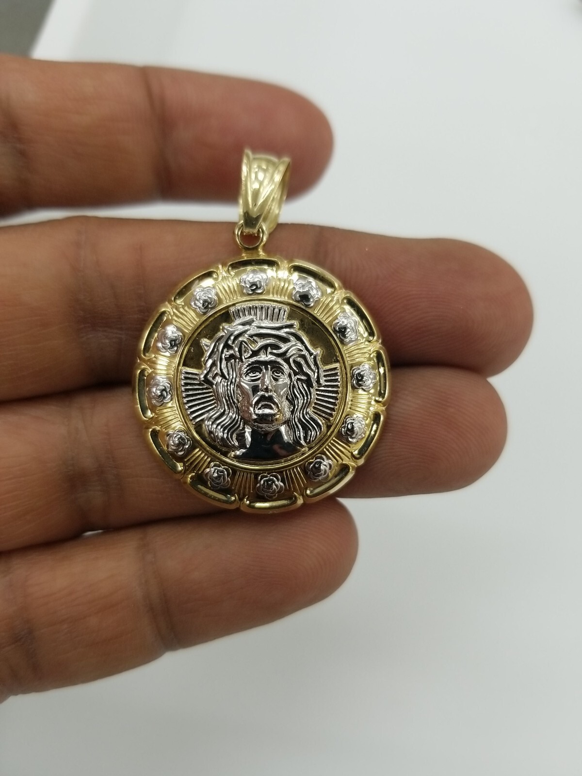 10KT Gold Jesus 2Tone pendant 5mm Bail 100% genuine Gold, Brand New 4.4 grm