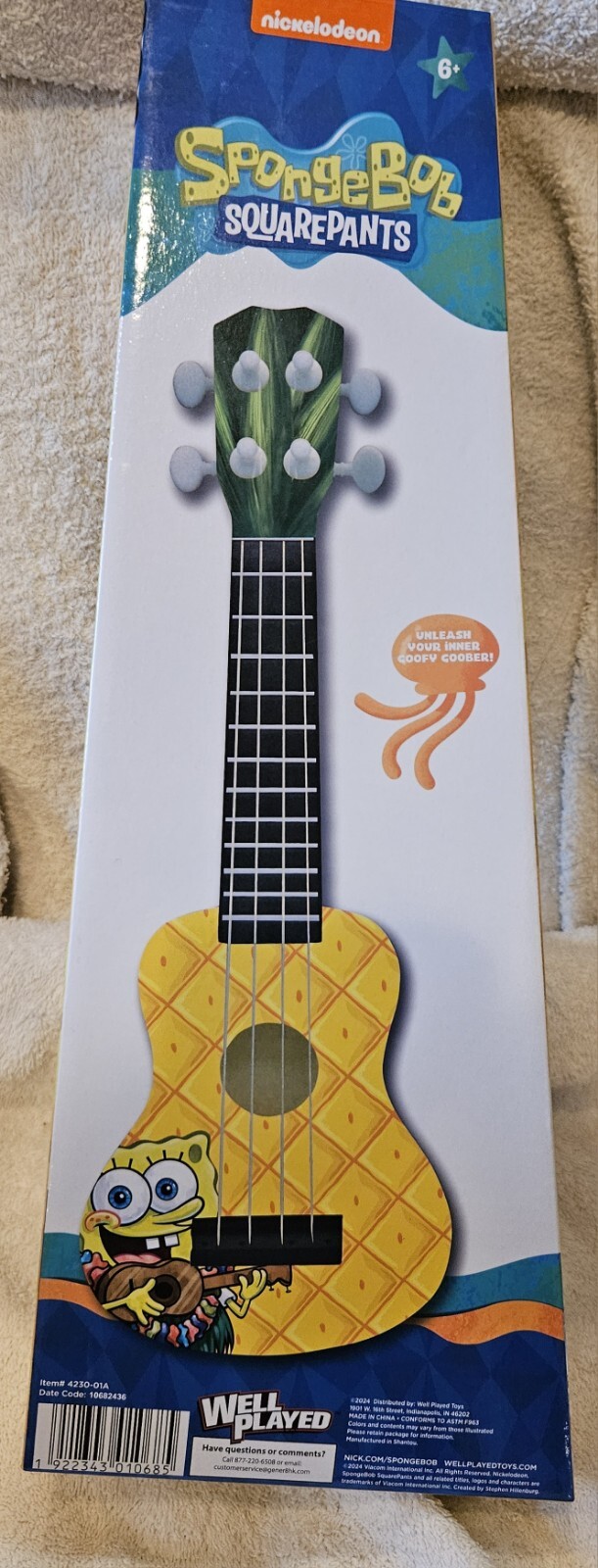 SPONGEBOB SquarePants & FRIENDS UKULELE -INSTRUMENT Nickelodeon PINEAPPLE YELLOW