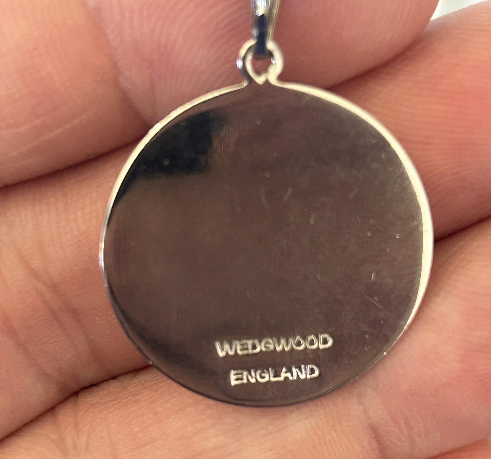 Wedgwood England Silver Blue White Cameo Style Pendant 17 Inch Necklace