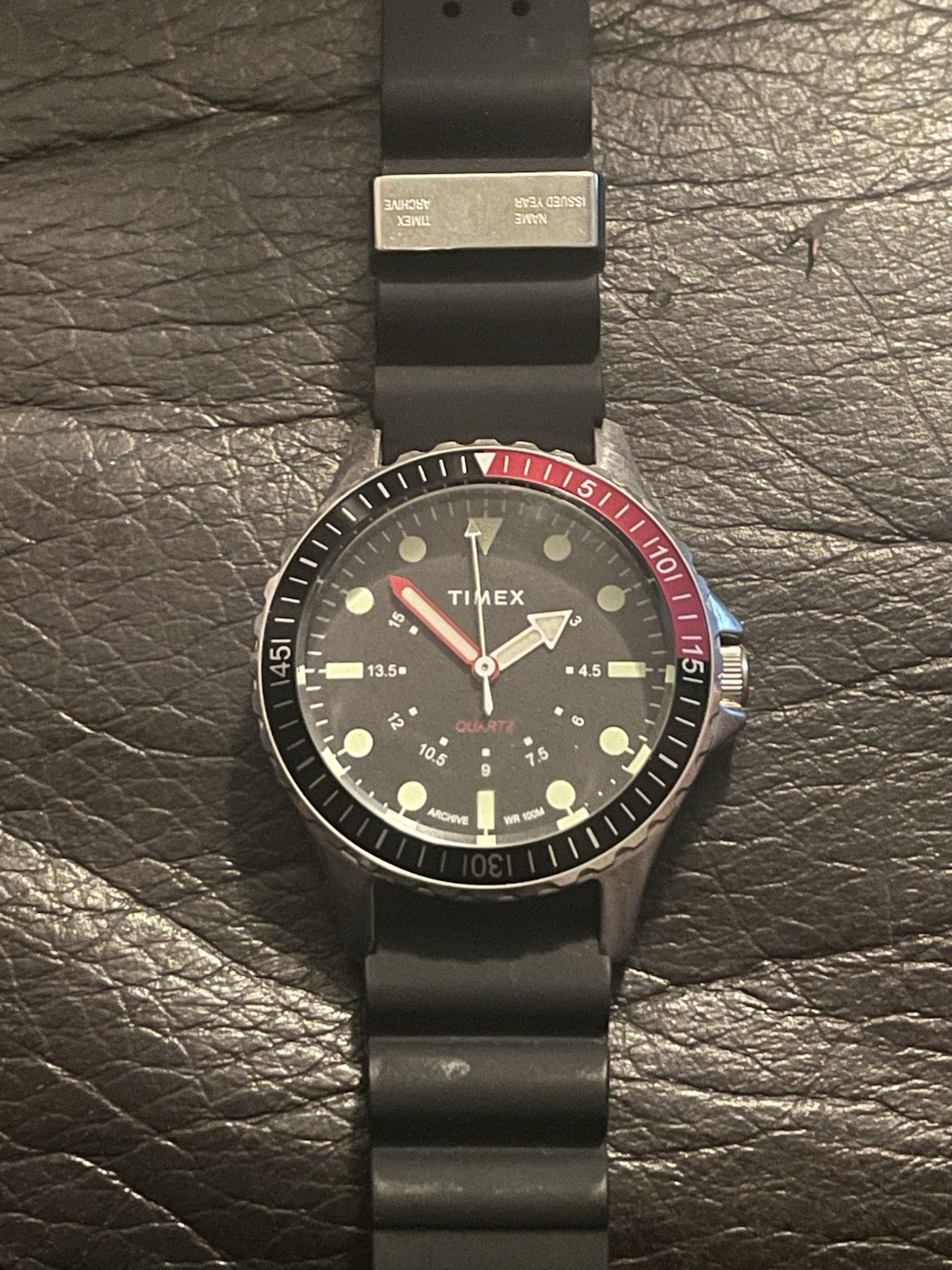 Timex Archive Navi Depth TW2T56300 Quartz Diver 38mm New Battery Excellent w Box