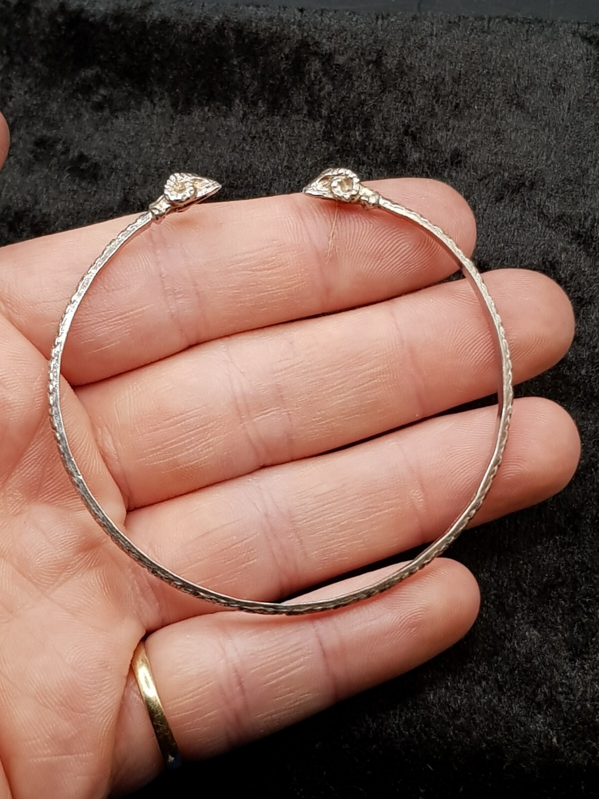 Sterling 925 Silver Rams Head Bangle – Thin Band – Petite – Measurements In Pics