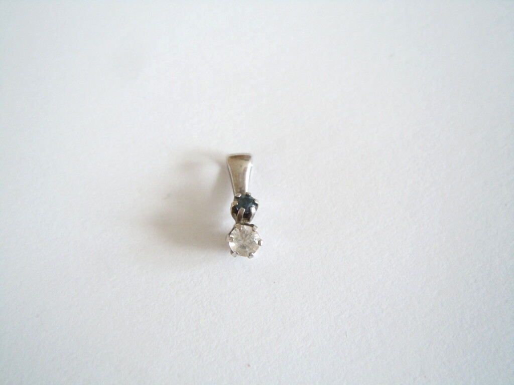925 Sterling Silver Pendant Colorless+Blue Stone 0.27 g 1.2 x 0.4 cm