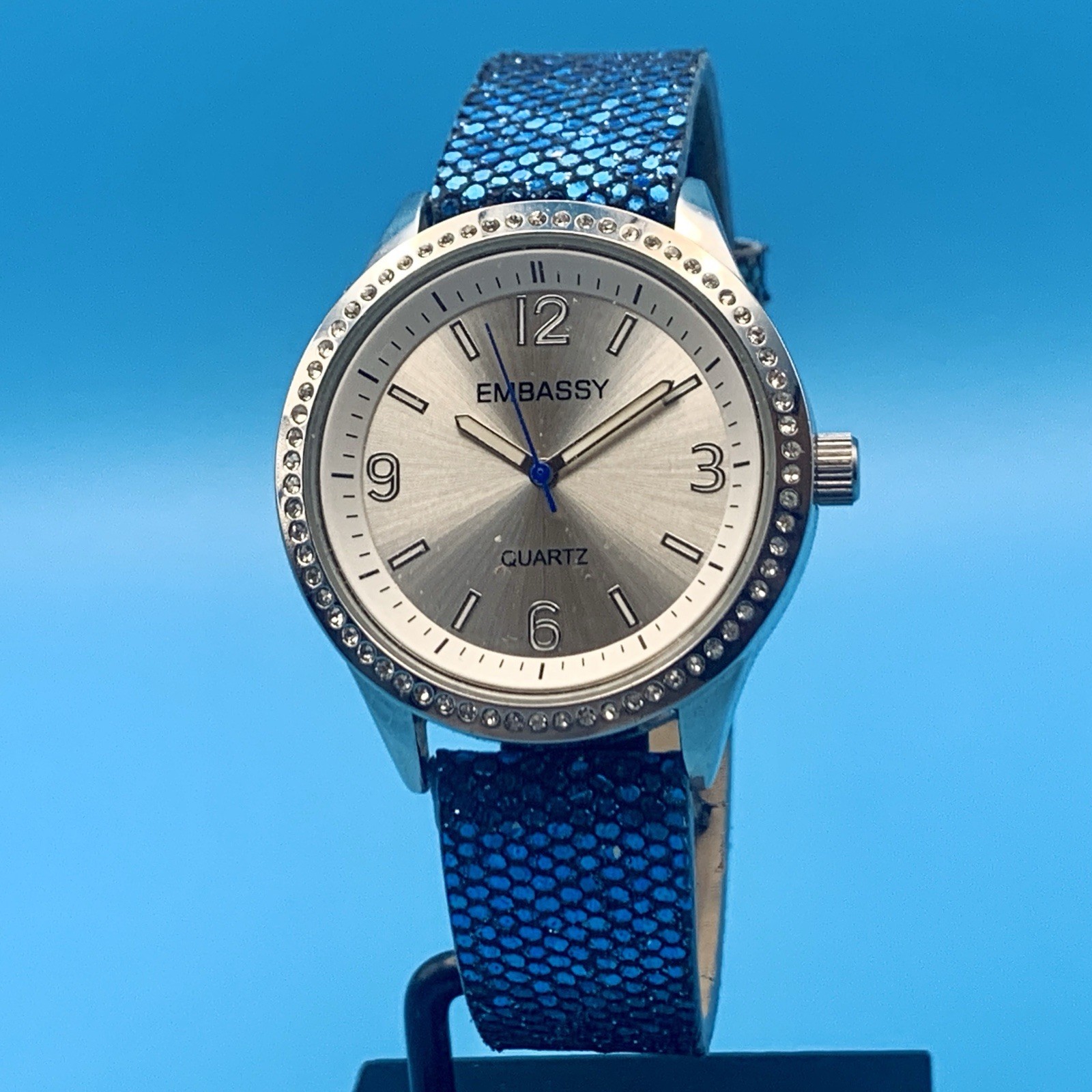 EMBASSY By GRUEN Women’s Fashion Quartz Wristwatch Crystal Bezel Works New Batt