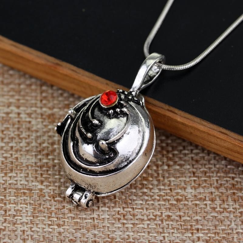 Elegant The Vampire Diaries Elena Gilbert 925 Sterling Silver Locket Necklace