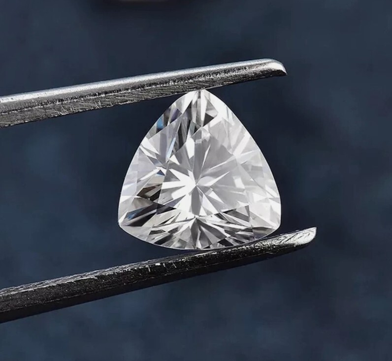 Lab-Grown Loose CVD Diamond 1 Pc Trillion 5 mm D Color IF Clarity Certified
