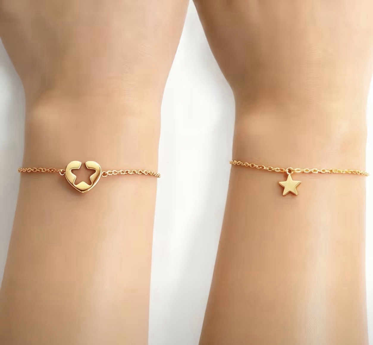 Gold Tone Adjustable Charm Bracelet Set with Heart and Star Dangle, 24cm