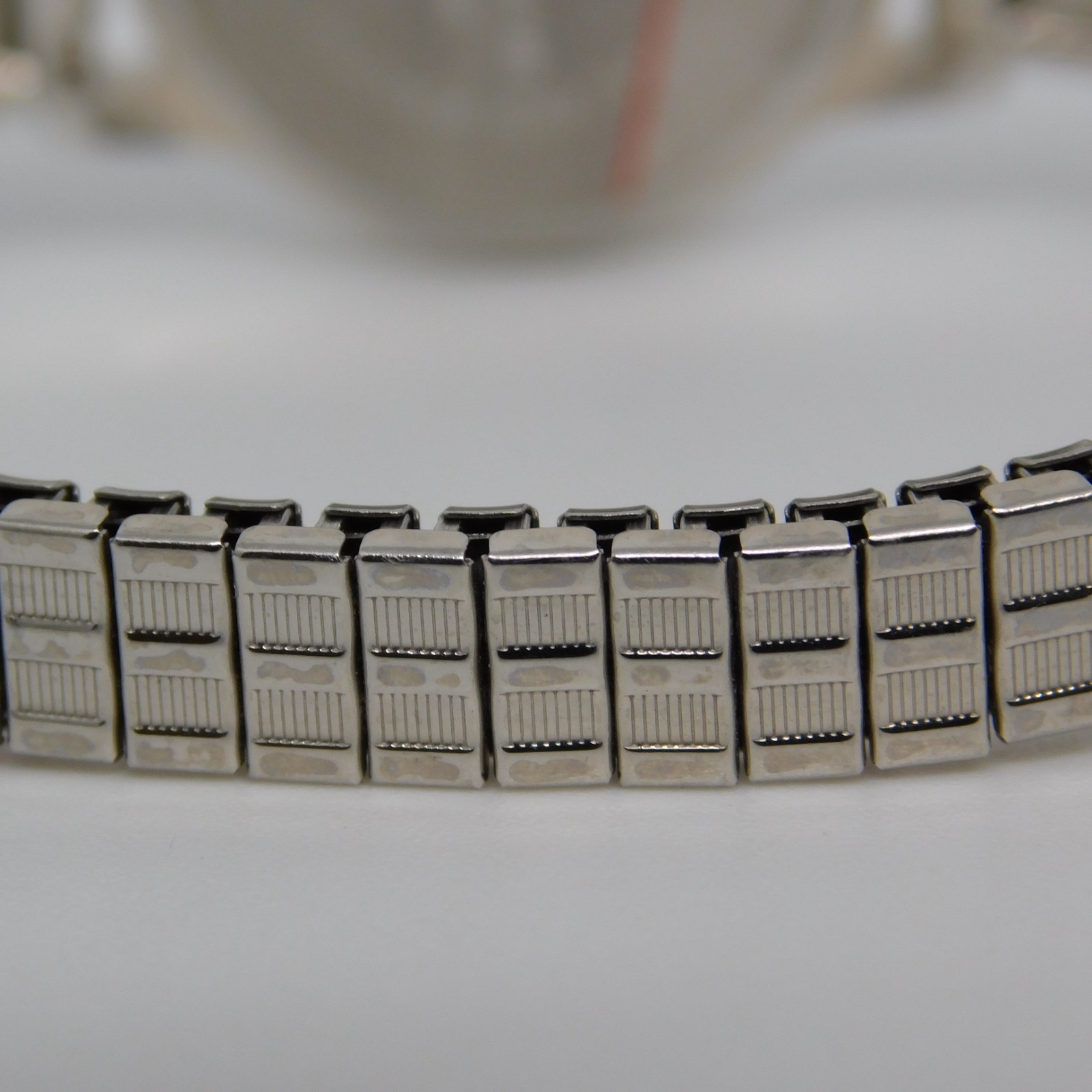 ACCUTIME WATCH CORP. WML2003WM1 Quartz Women’s Watch Sz. 6 1/2″ New Battery