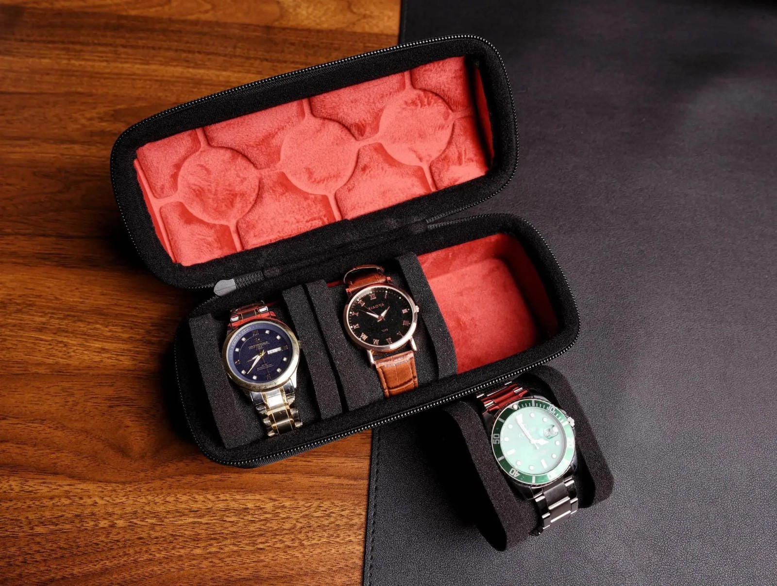 Men’s Watch Travel Case Portable Organizer with Anti-Move Watch Pillows
