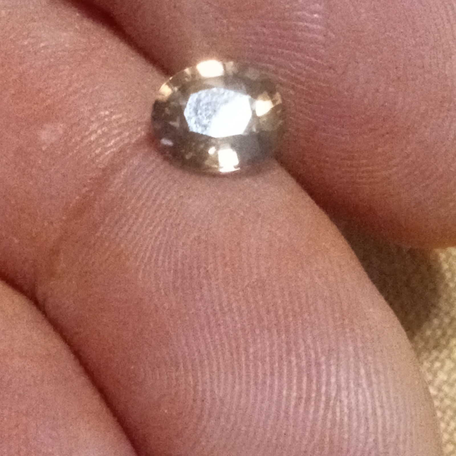 1.83 ct VVS natural champagne zircon oval shaped gorgeous 😍😍