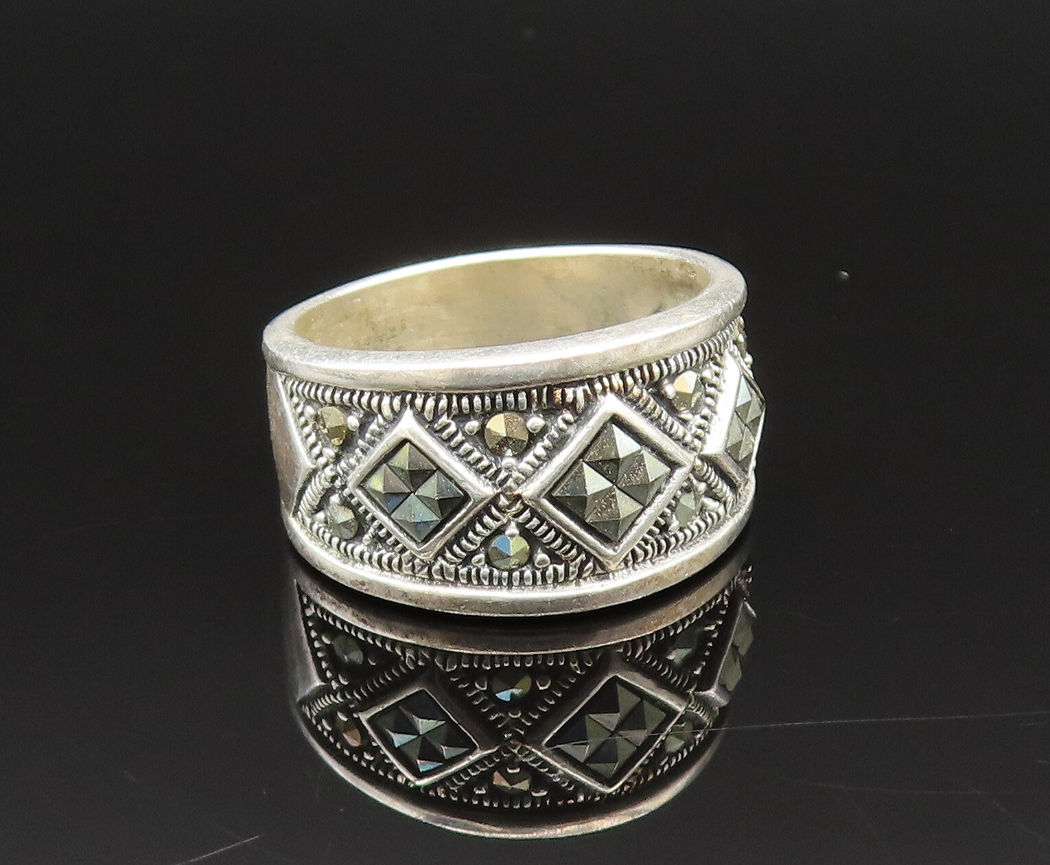 925 Silver Vintage Marcasite Diamond Shape Pattern Band Ring Sz 7 RG25563