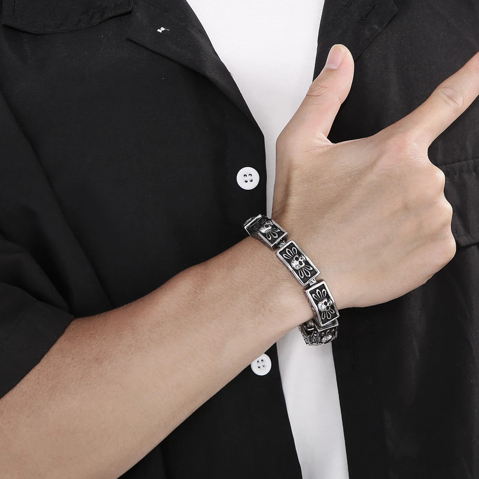 Men’s Heavy Stainless Steel Motorcycle Bike Chain Pirate Skull Biker Bracelet