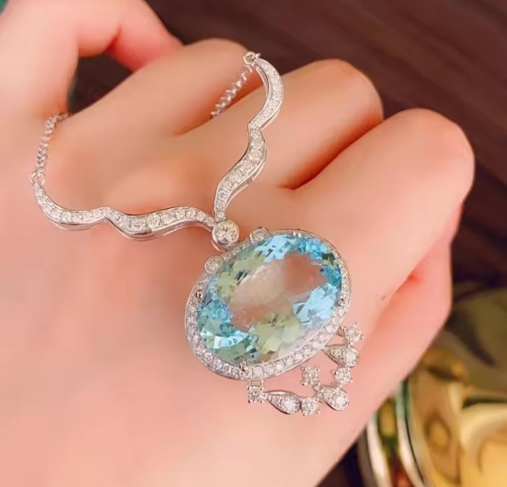 Vintage Crystal Pendant Necklace Gothic Red Quartz Moonstone Charm for Women