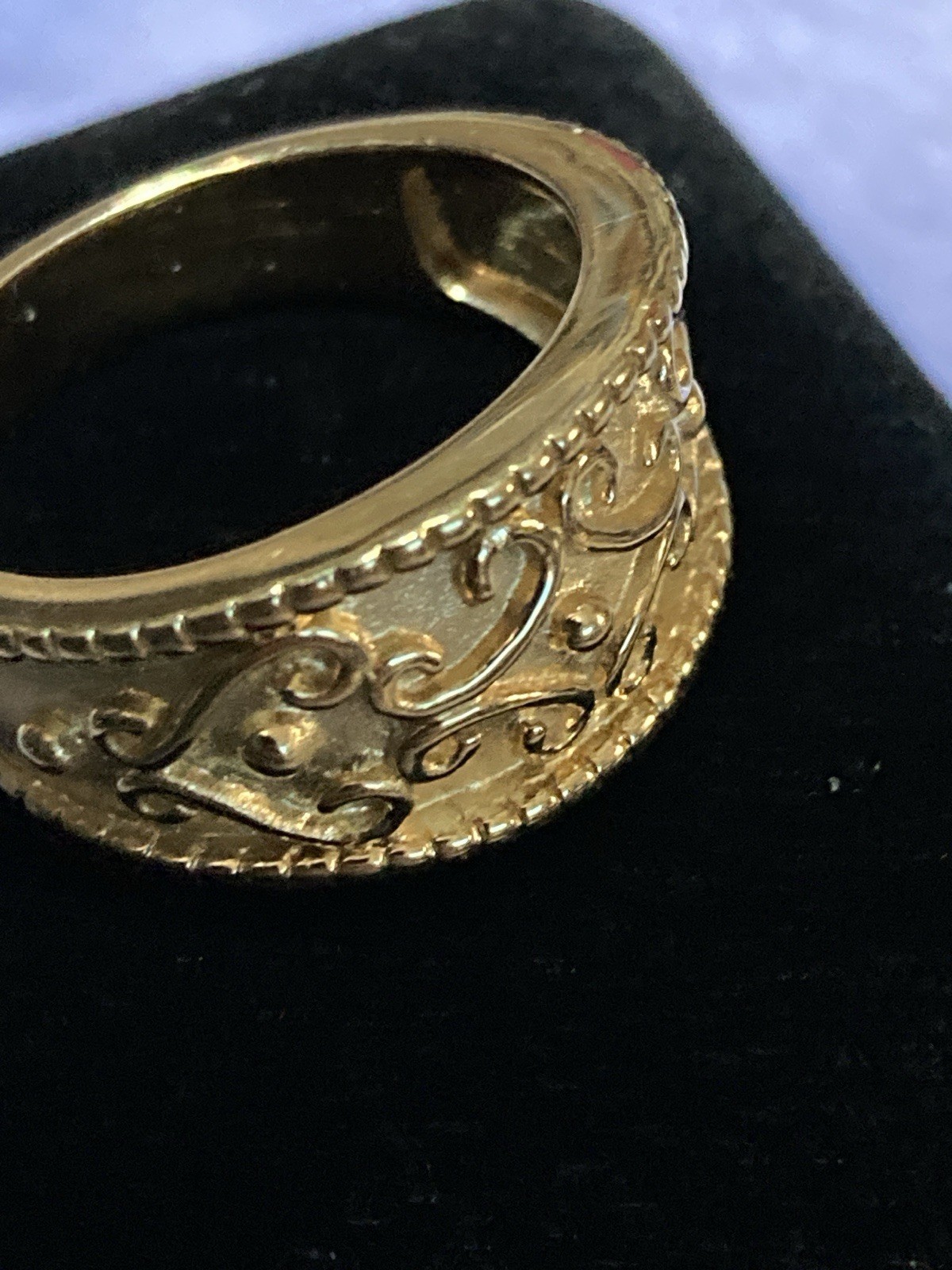 14Kt 8 Grams Yellow Gold Etruscan Scroll Band Ring 8 Grams