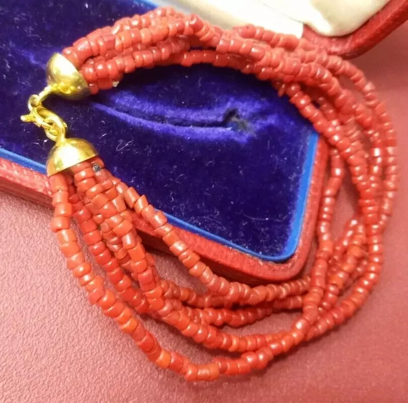 🦋Antique 18Kt 750 Gold Scare Multifilament Coral Bracelet🦋