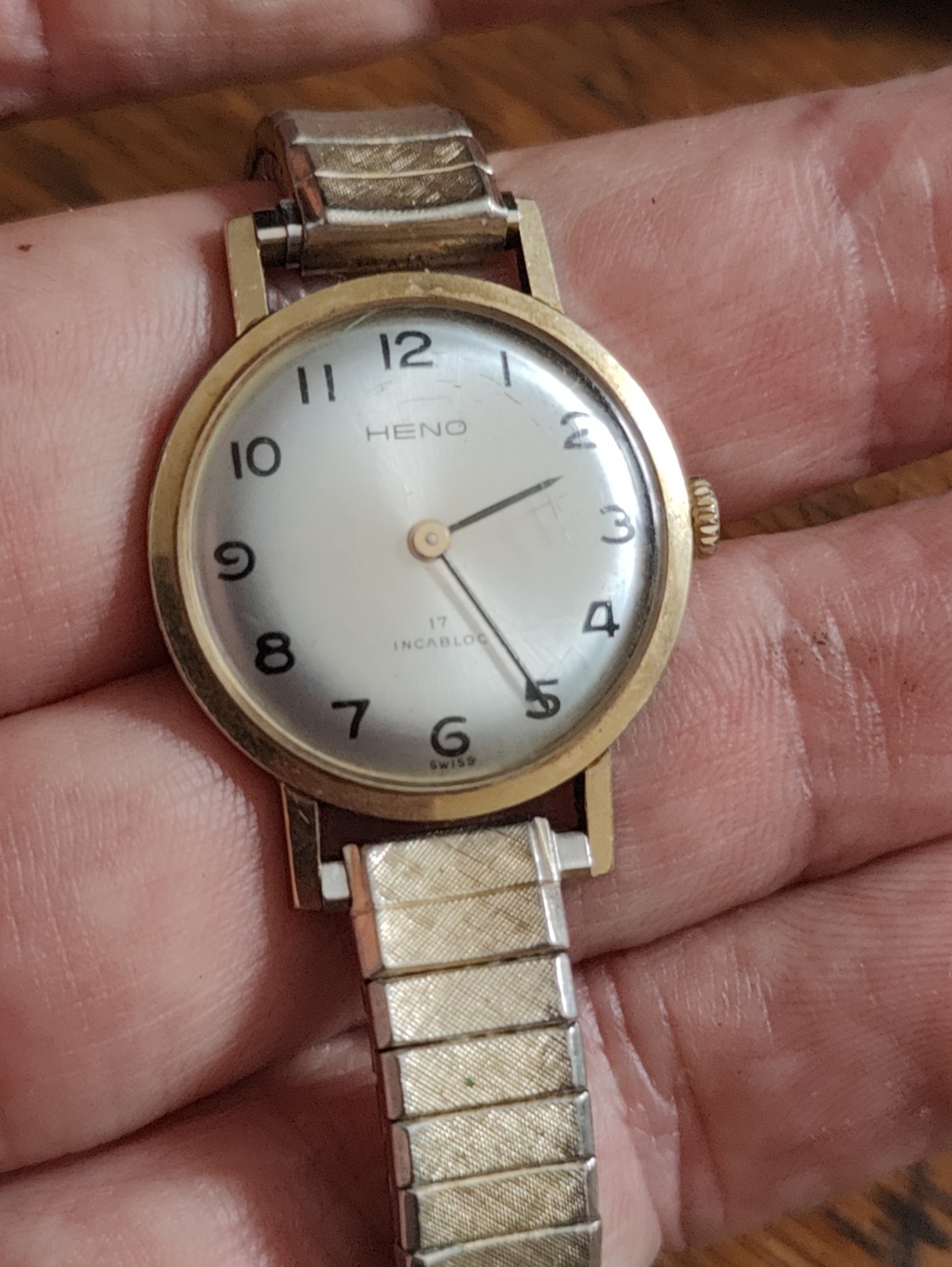 Vintage Swiss Heno Ladies’ Gold Tone Watch 6638 Running Well