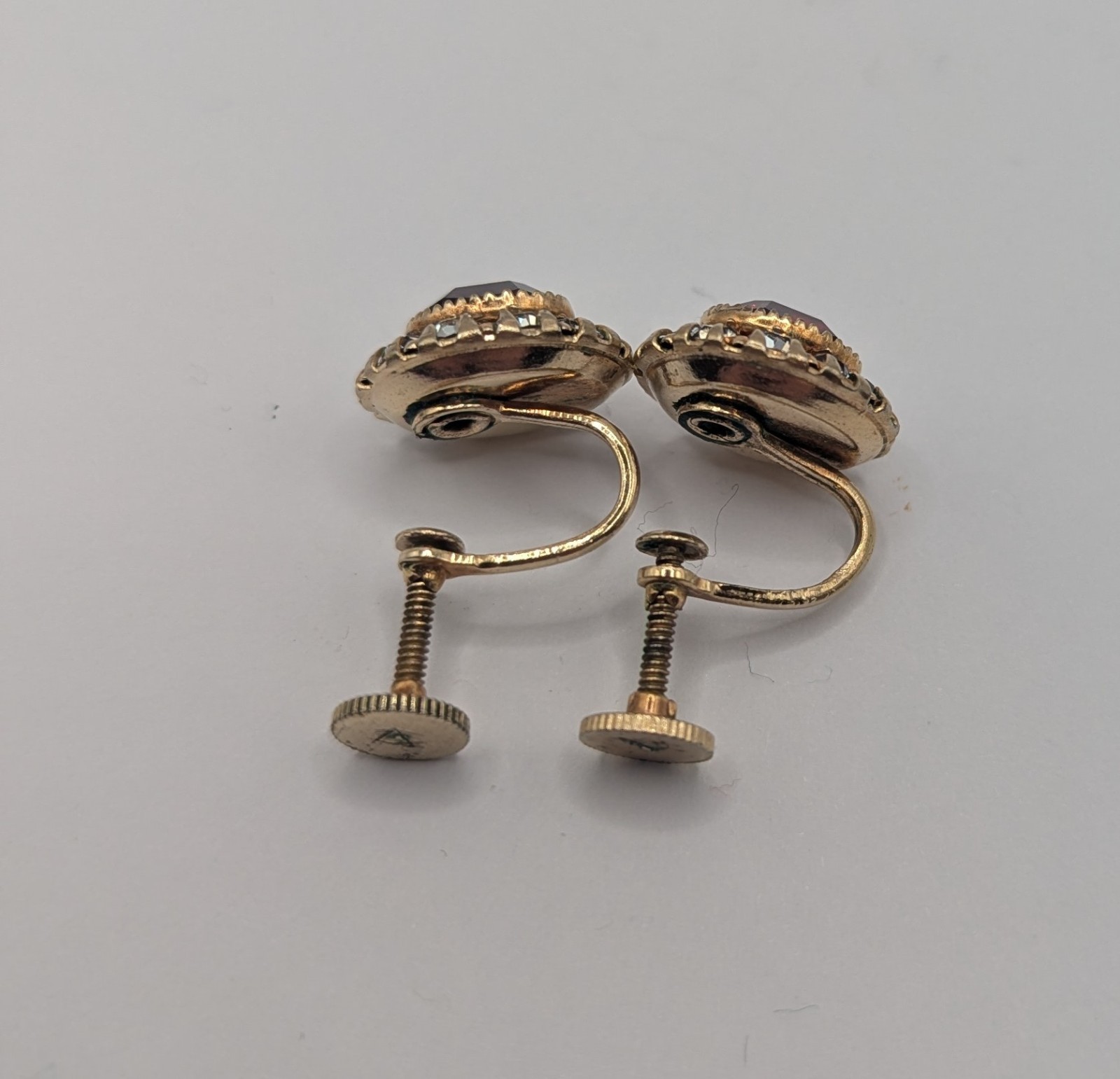 Stunning Antique Vintage Romantic special occasion screw back earrings.