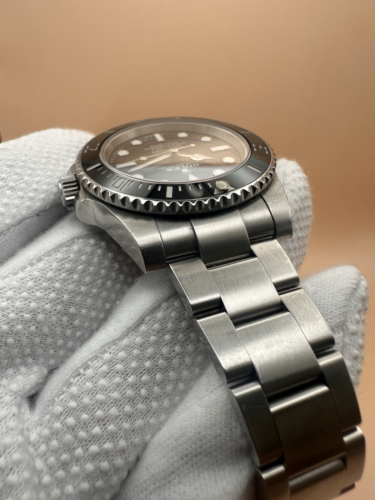 Rolex Submariner No-Date – Ref. 114060 – Black Dial- 2010 40mm