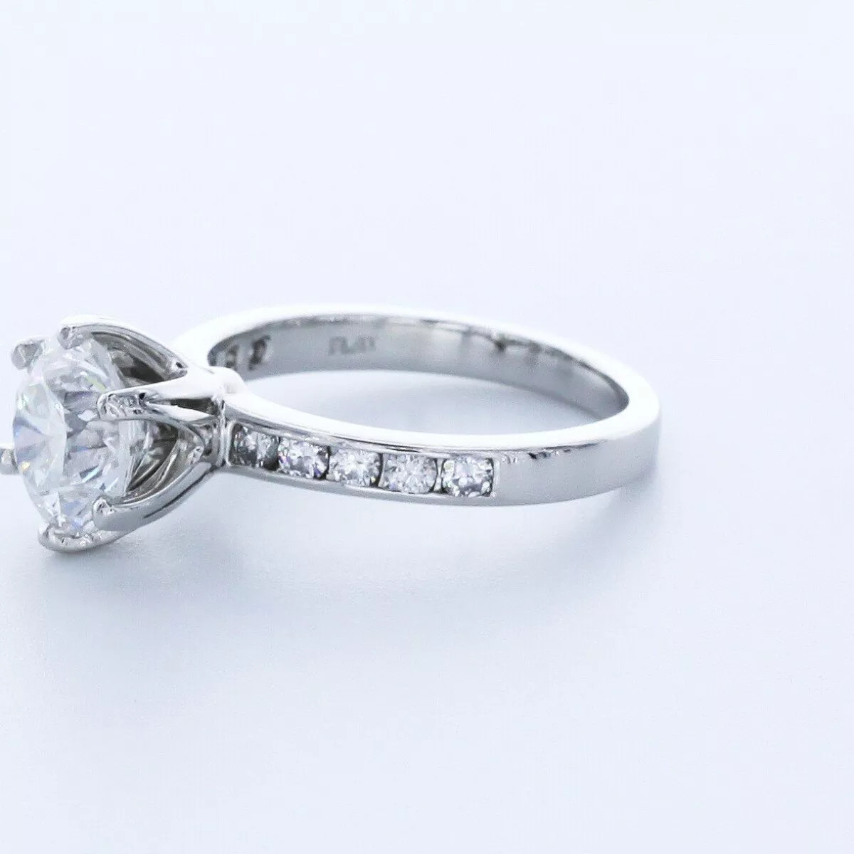 Engagement Ring Platinum Classic 2.52 Carat Round Lab-Grown Diamond H VS1