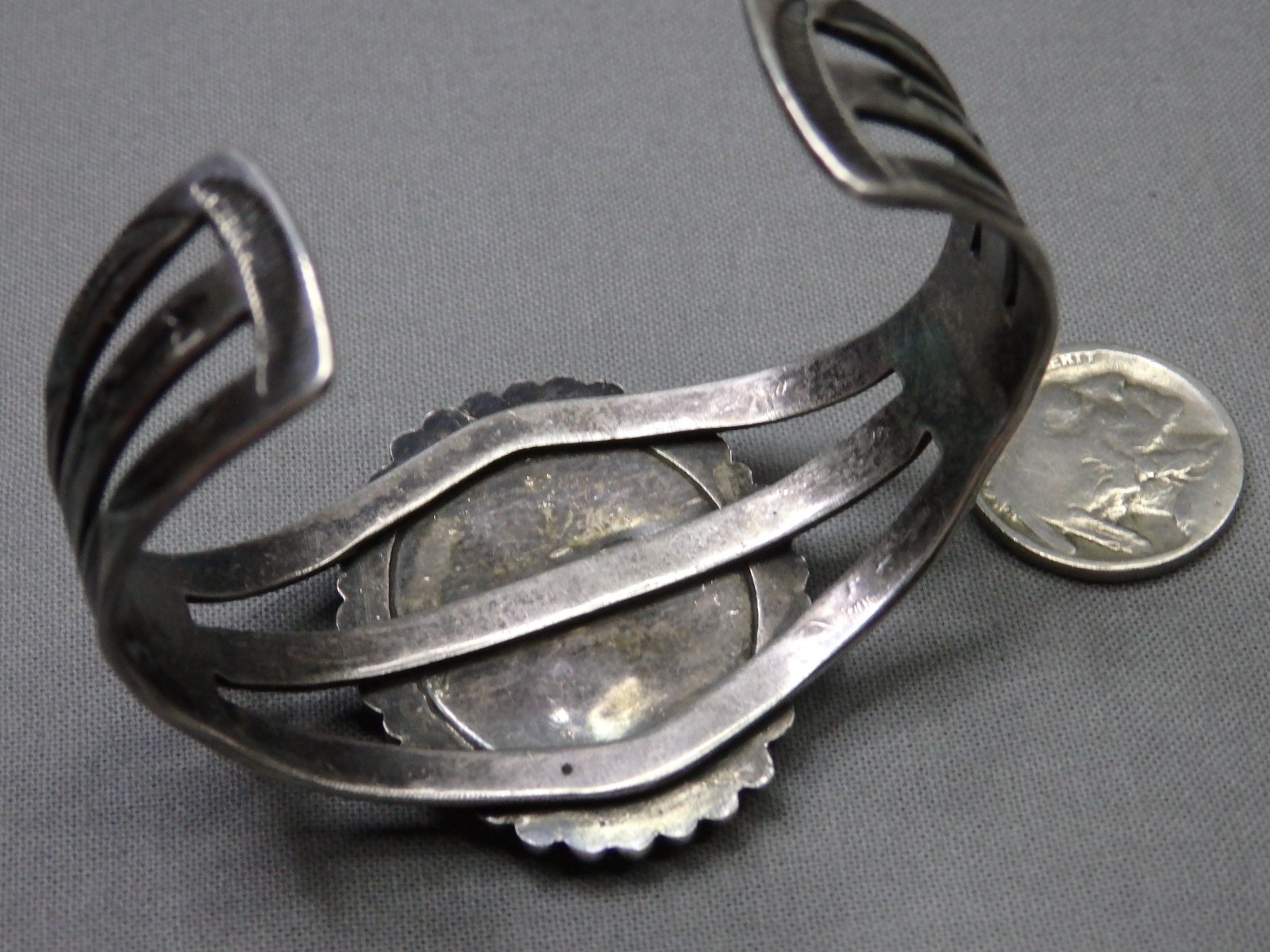 Fred Harvey NAVAJO Natural CARICO LAKE TURQUOISE Coin SIlver 36g Cuff Bracelet