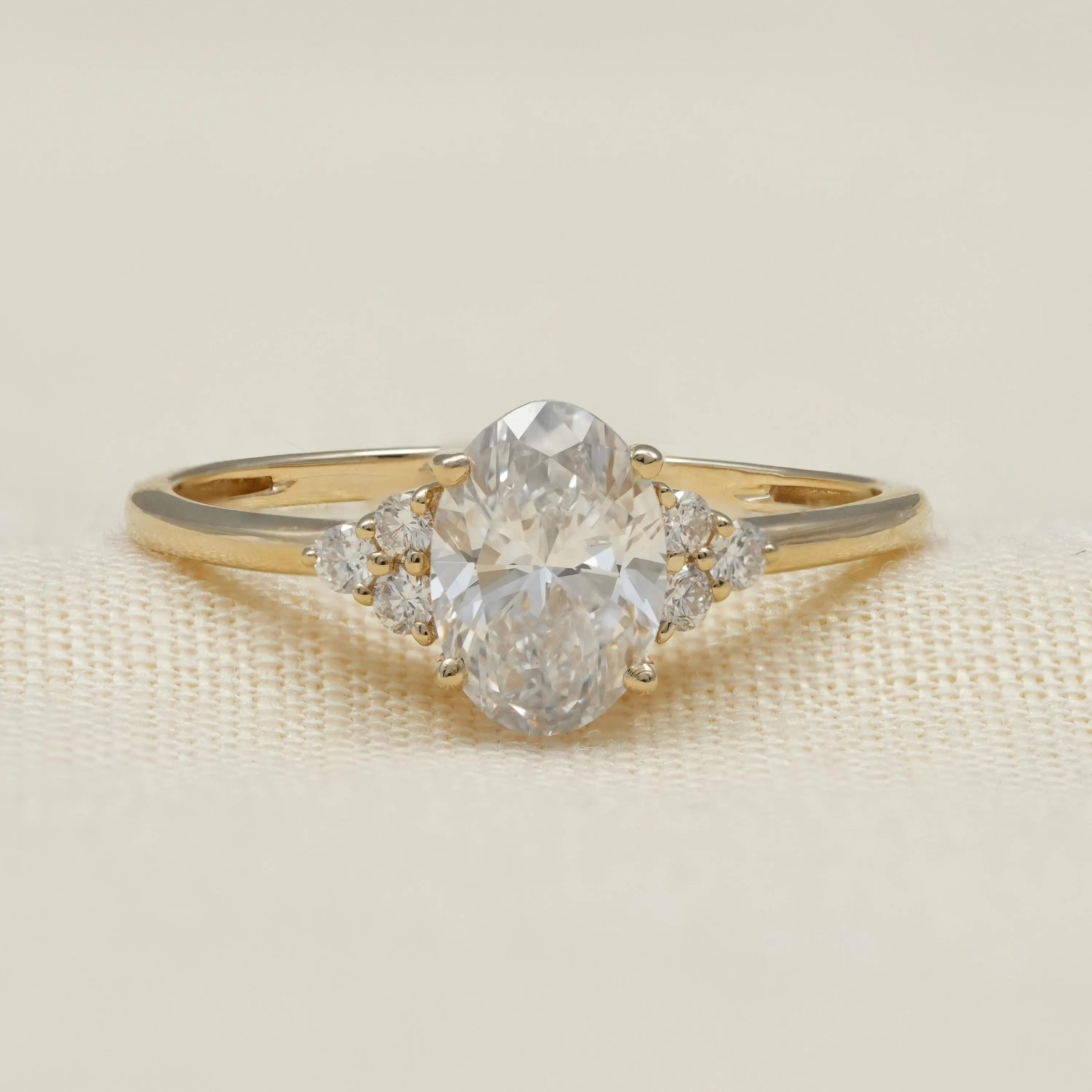 IGI Certified 2.15 Carat F VS1 Oval Lab Grown Diamond Engagement Ring 14k Gold