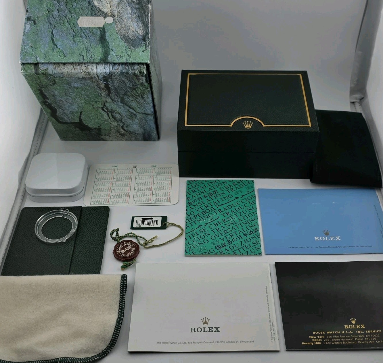 Rolex Yacht Master Oyster Perpetual Date Watch 40mm Platinum Automatic Men 16622