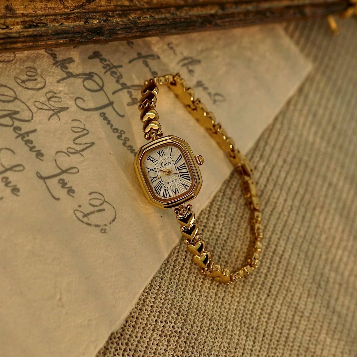 Gold French Vintage Style Unique Heart Band Dainty Women’s Wrist Watch