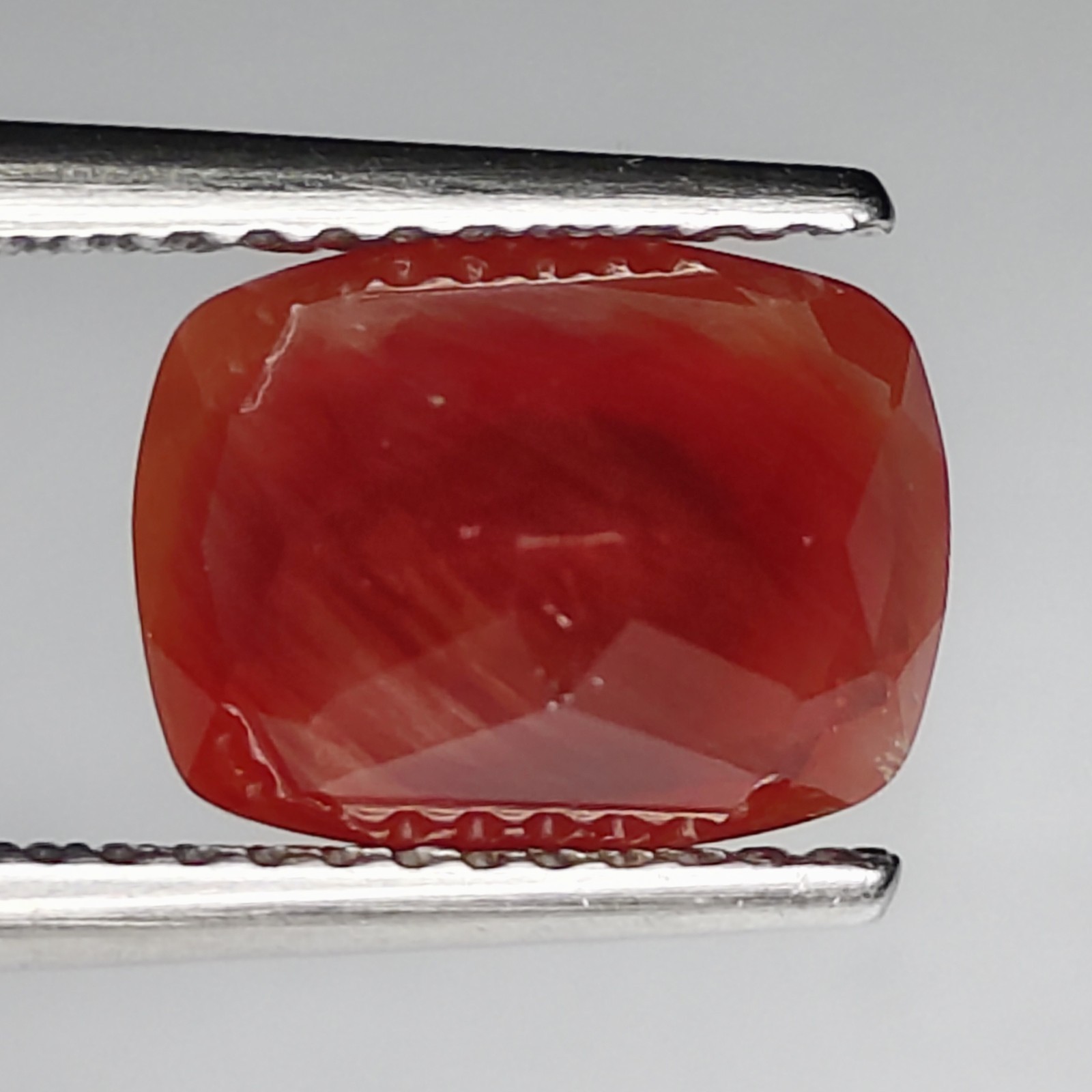 FANTASTIC NATURAL 2.82Cts BEAUTIFUL ANDESINE.