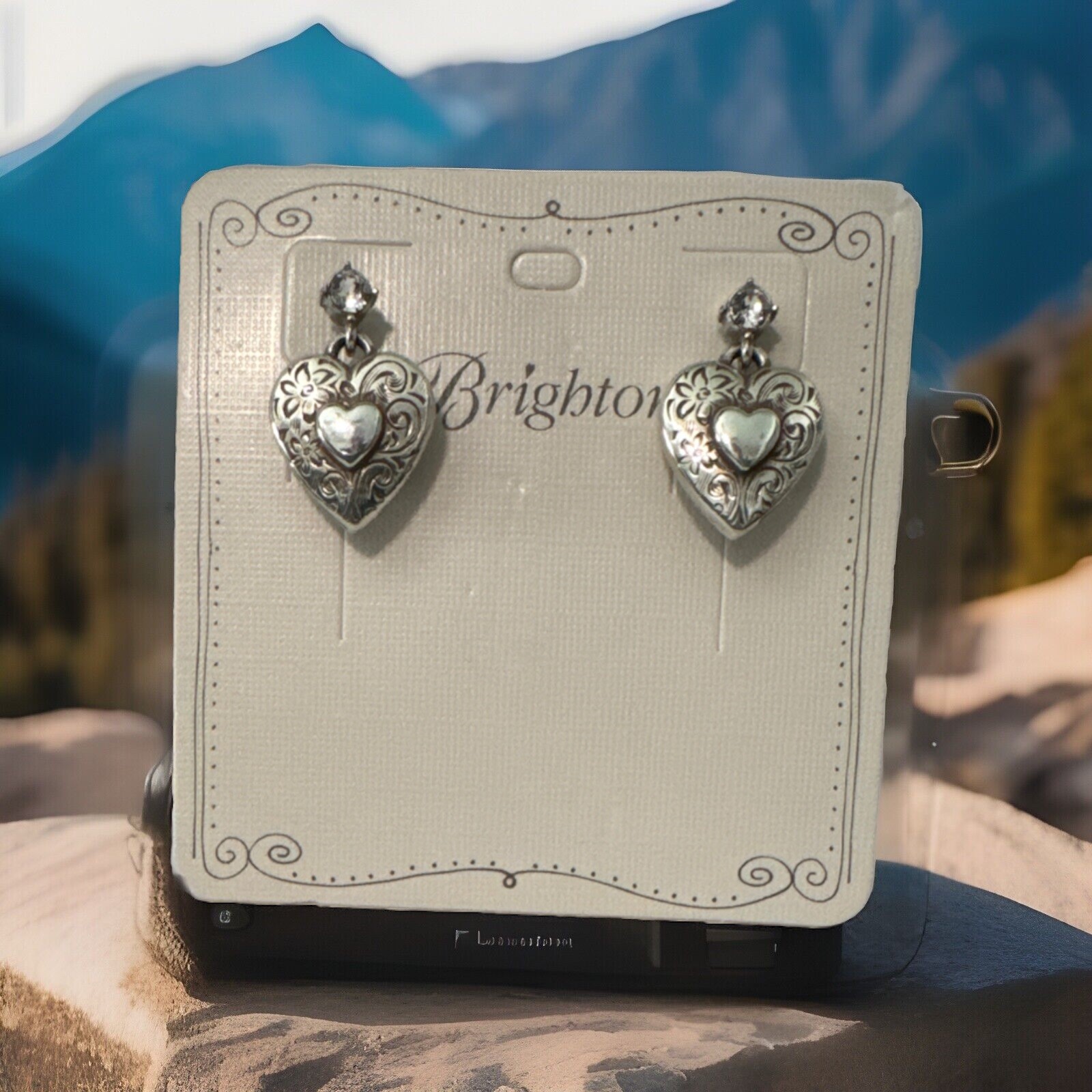 Brighton ONE HEART Crystal Post Earrings NWT List $42 JA6640 Rare Find!