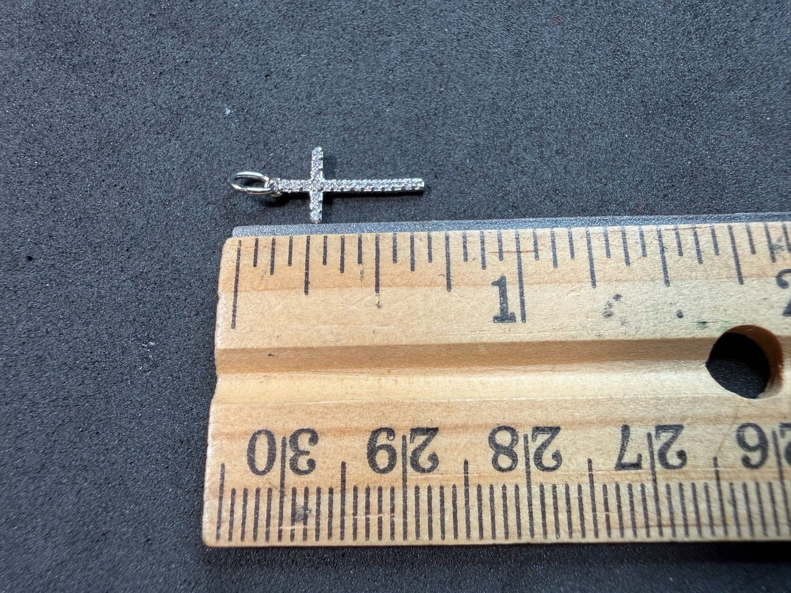 0.27g Vintage Sterling Silver 925 Pendant Cross Sparkling Design M