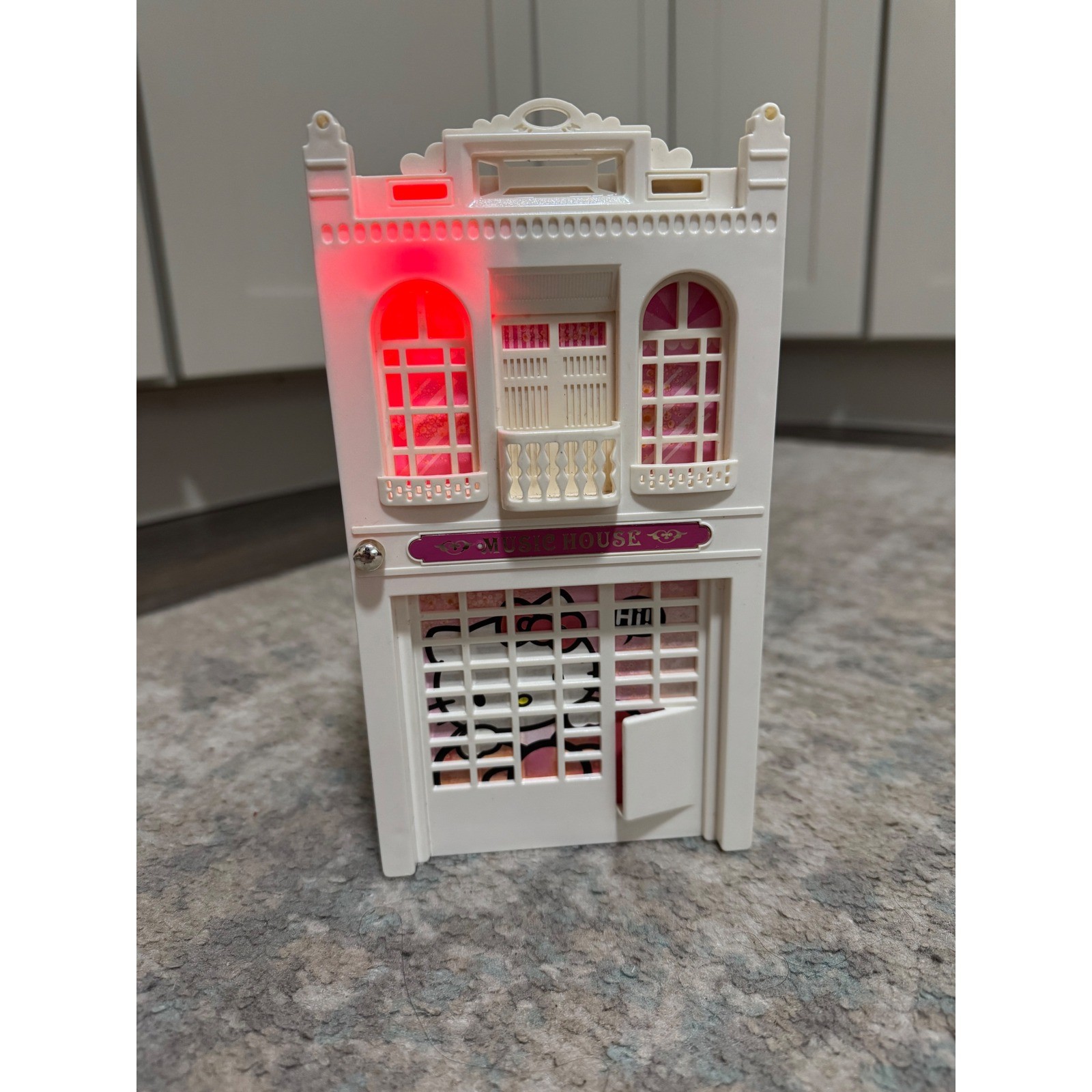 VTG Sanrio Hello Kitty Music House Light Up Musical Jewelry Box Kawaii Pink