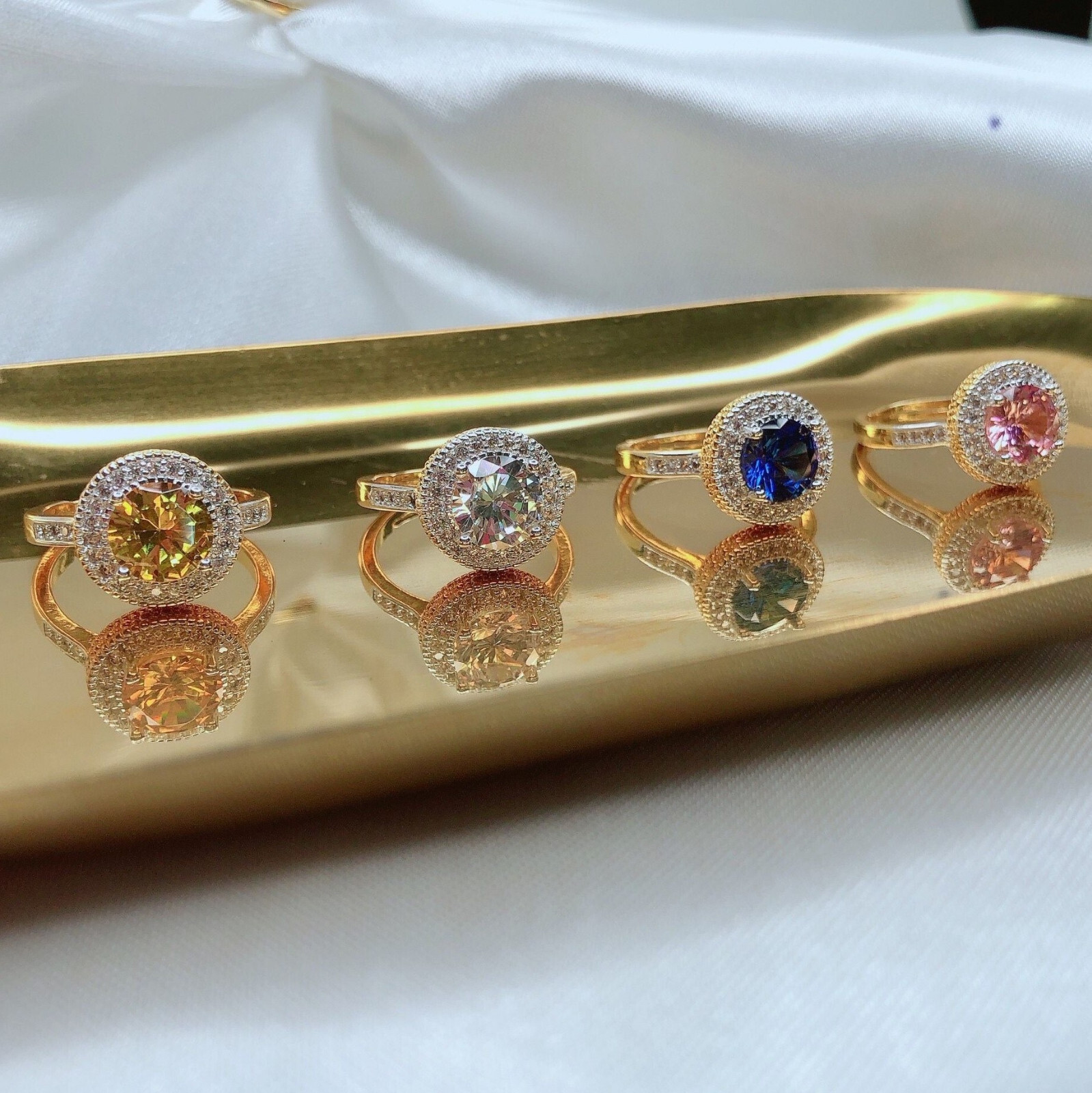  18k Adjustable Gold Blue Diamond Ring Free UK Delivery New