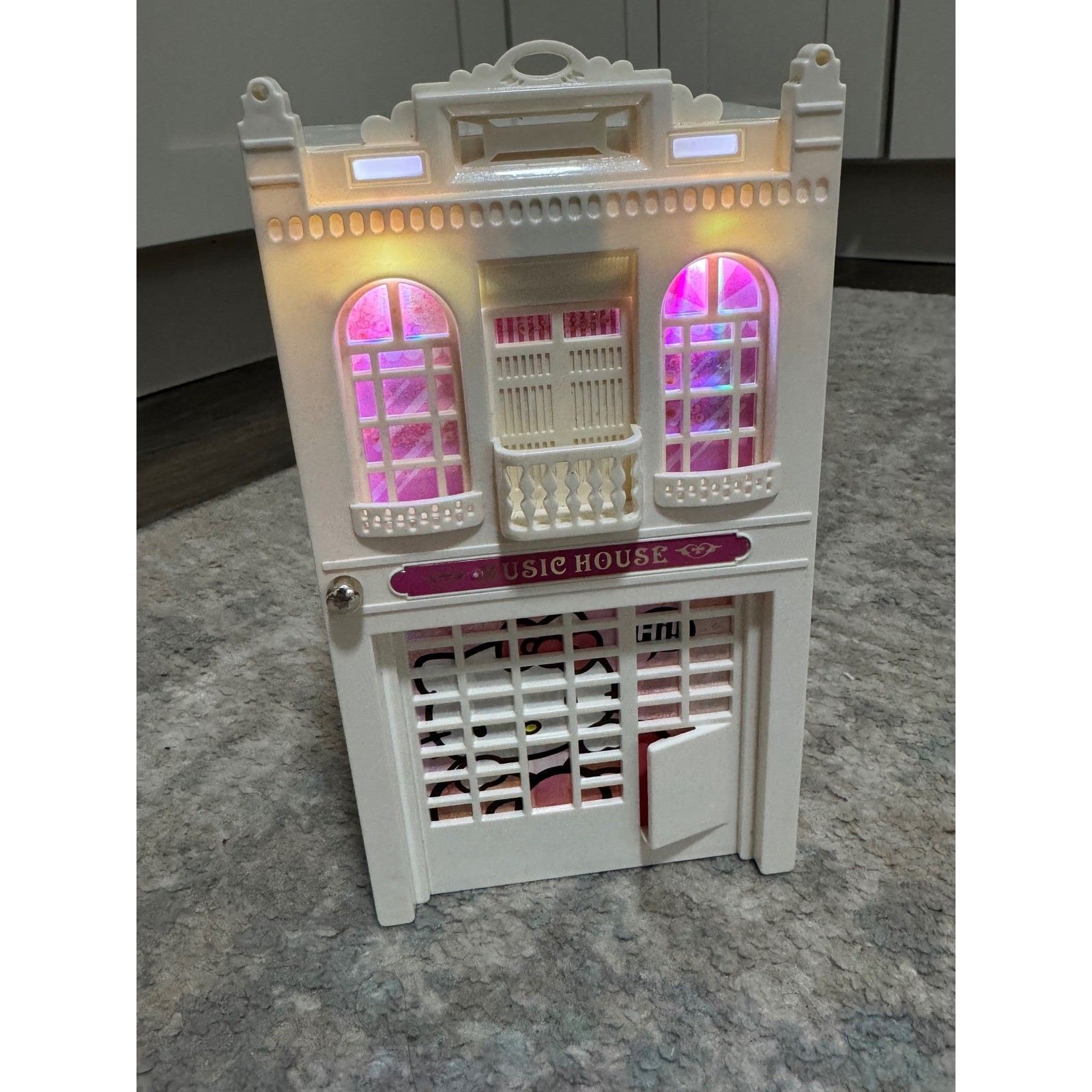 VTG Sanrio Hello Kitty Music House Light Up Musical Jewelry Box Kawaii Pink