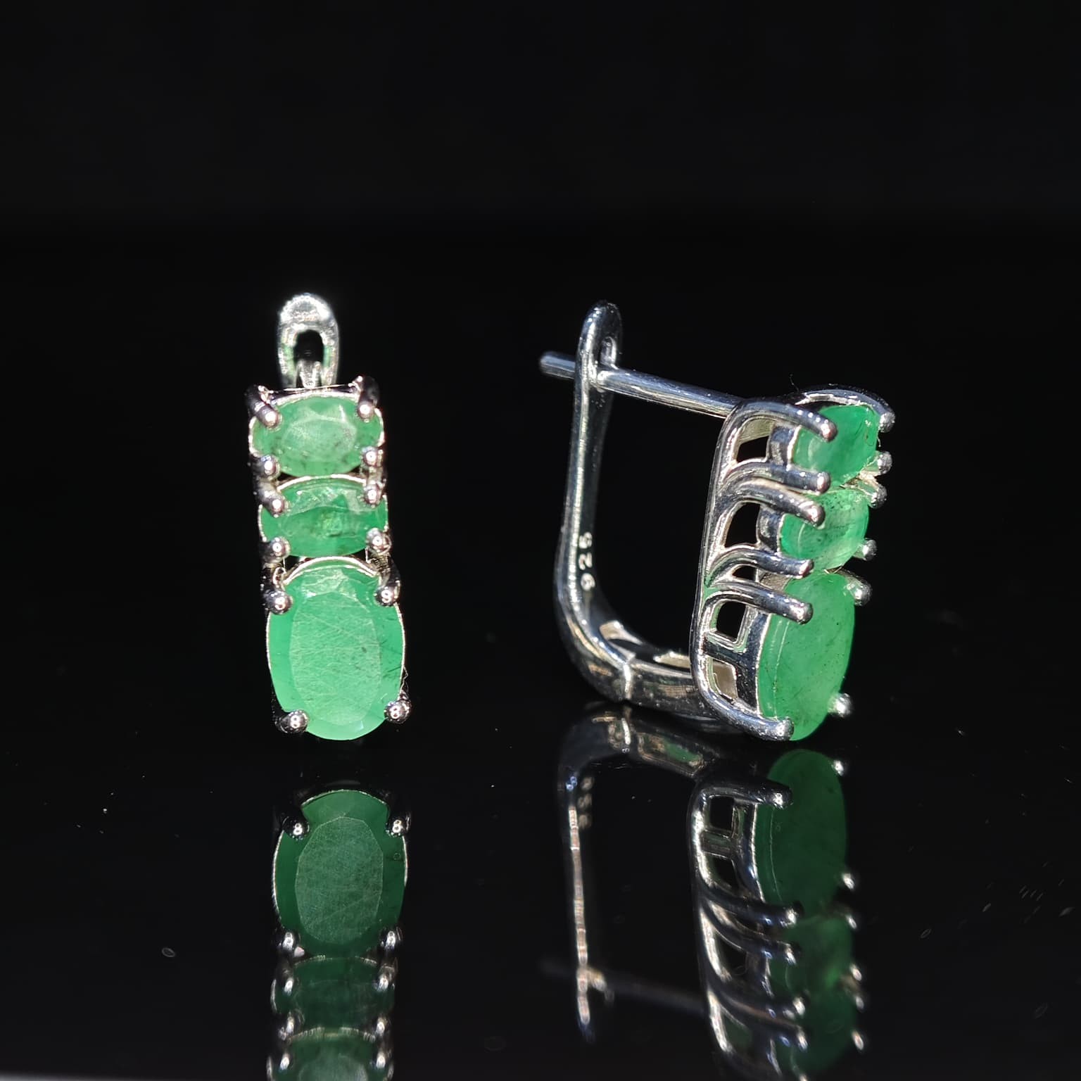 925 Sterling Silver Natural Emerald Earrings Oval 3.88gm Top Rich Green