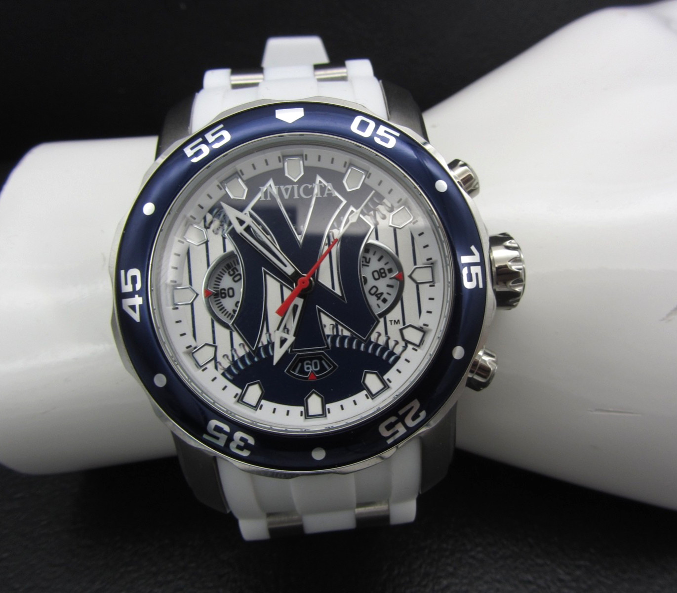 Invicta MLB New York Yankees Men’s 48mm Limited Blue Chrono Watch 49874 Clean!