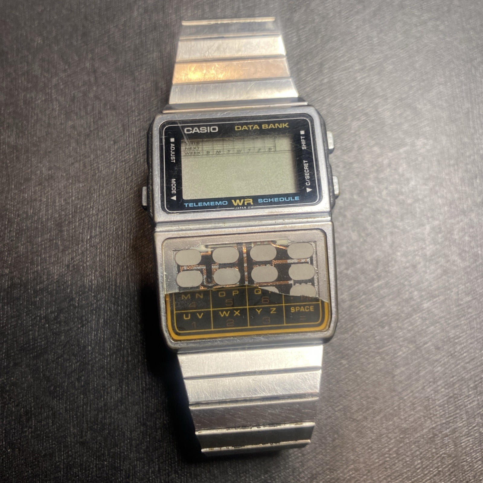 VTG CASIO DBC-610 DATA BANK 676 Quartz Men’s Watch For Parts w Original Band