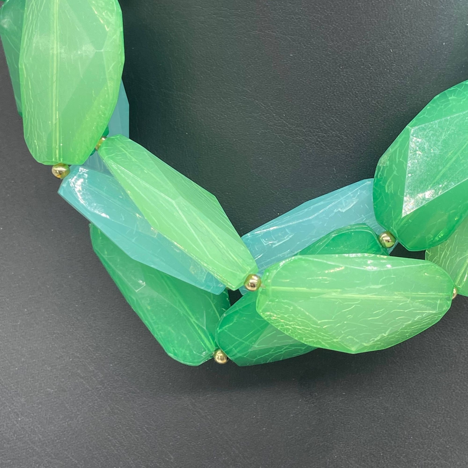 Green and Blue Faceted Beaded Necklace 18 to 20 Inches Retro Classic Costume