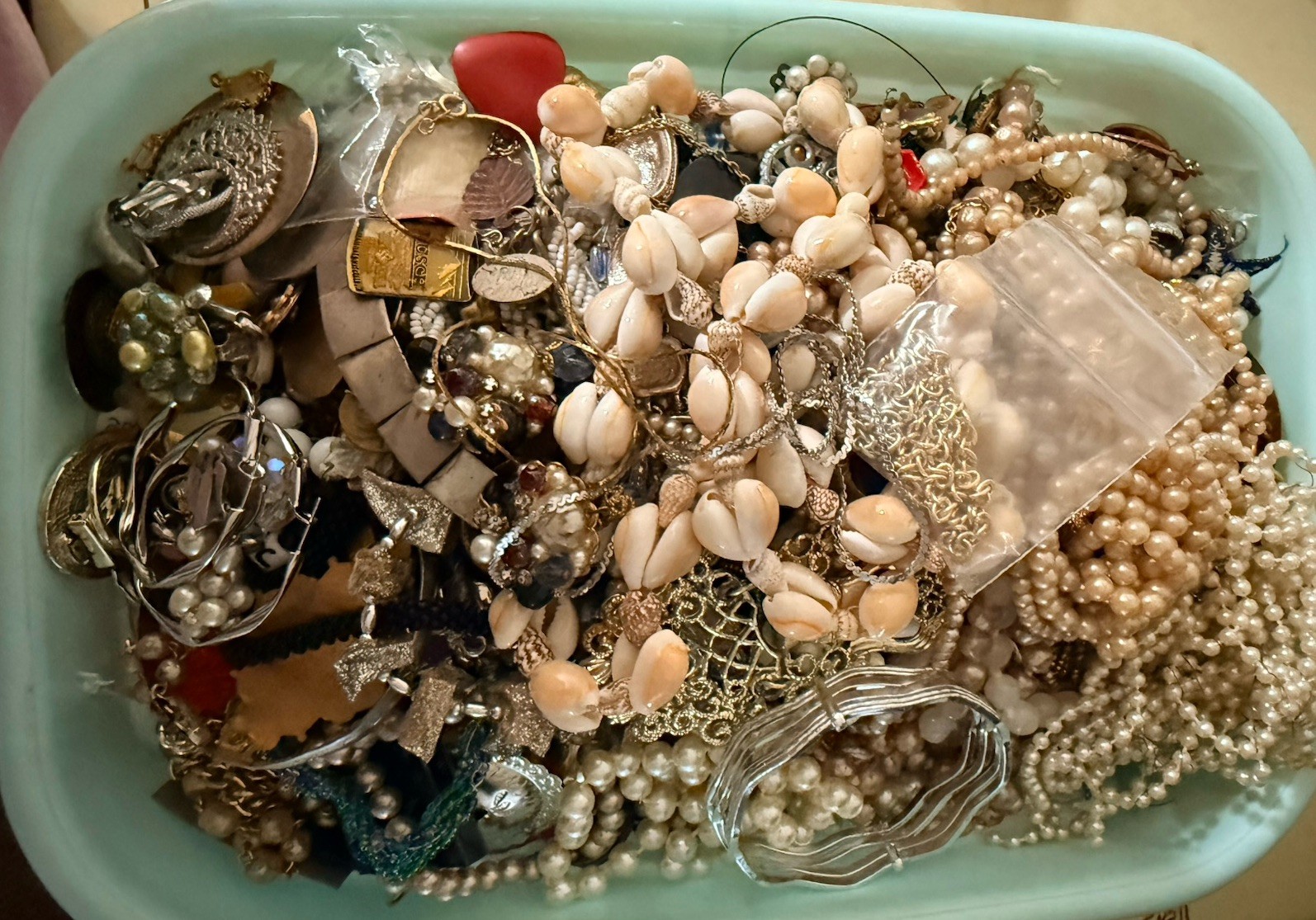 10 lb Vintage to Now Mixed Jewelry Lot Costume Craft Repair Junk Estate Lot