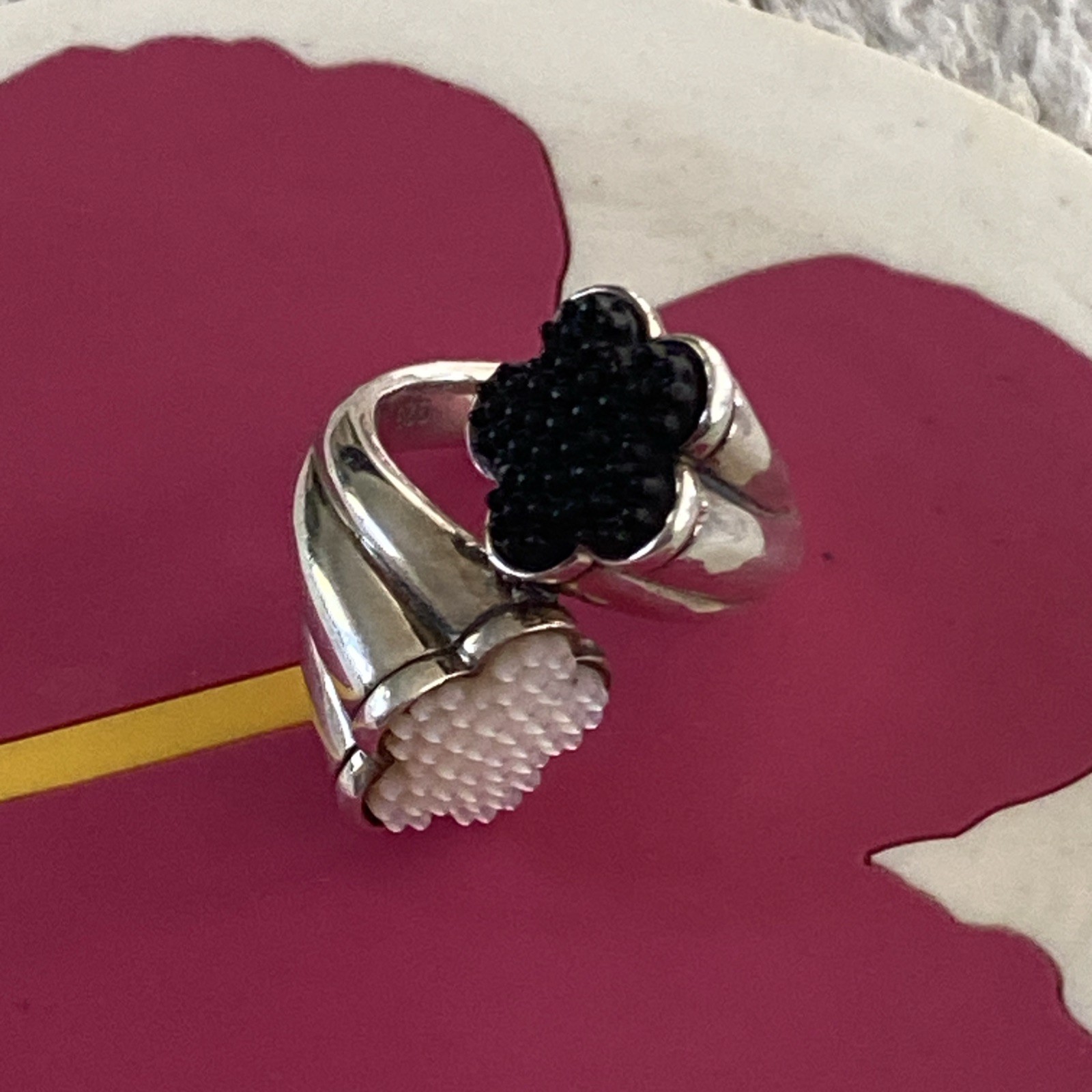 Lagos Caviar Silver, White & Black Ceramic Bead Ring Size 7